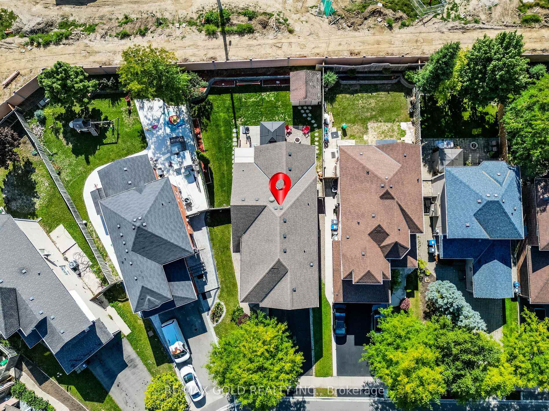 Photo 38 of 12 Twin Willow Crescent, Brampton, Snelgrove — HOMEH