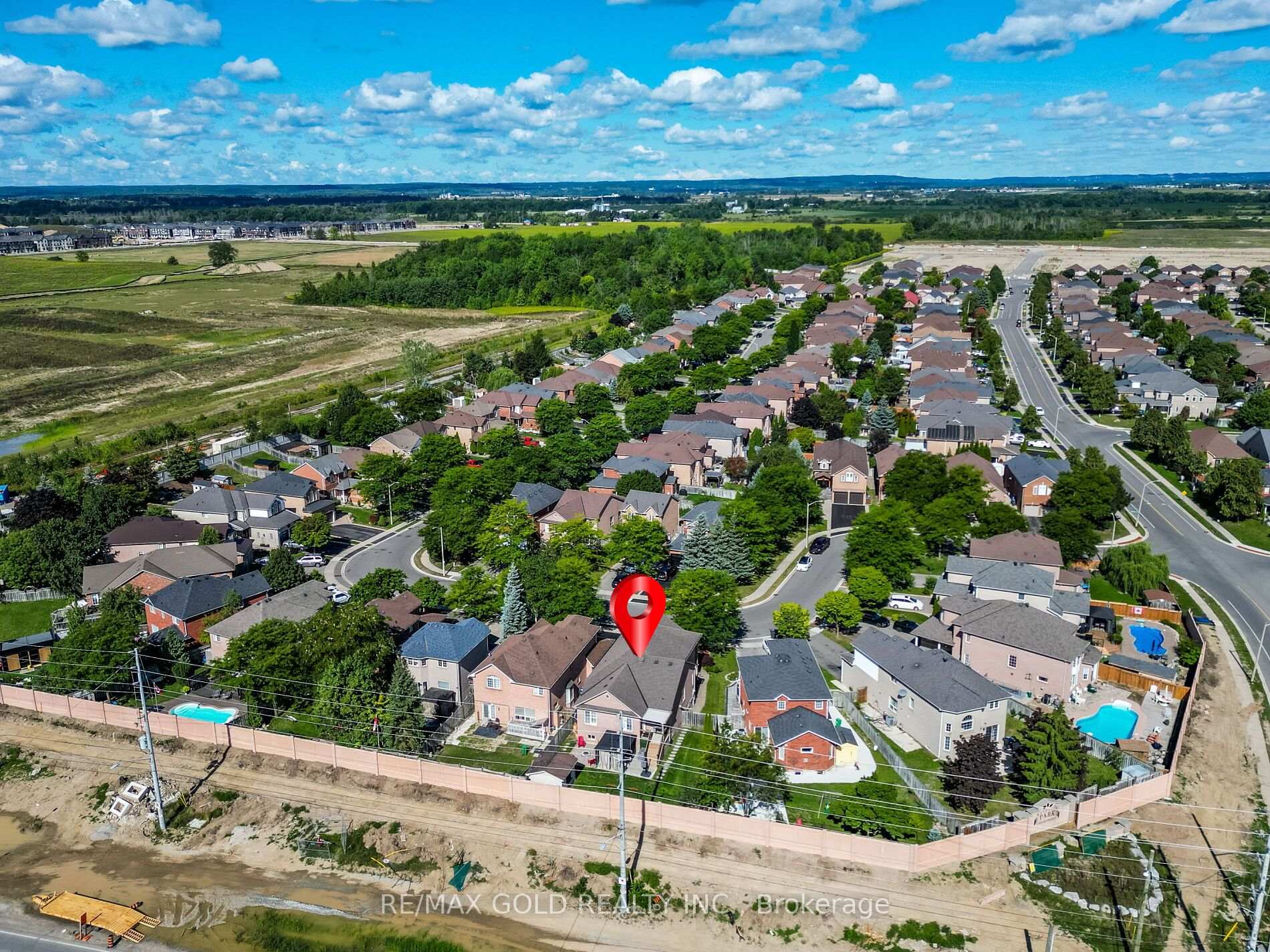 Photo 40 of 12 Twin Willow Crescent, Brampton, Snelgrove — HOMEH