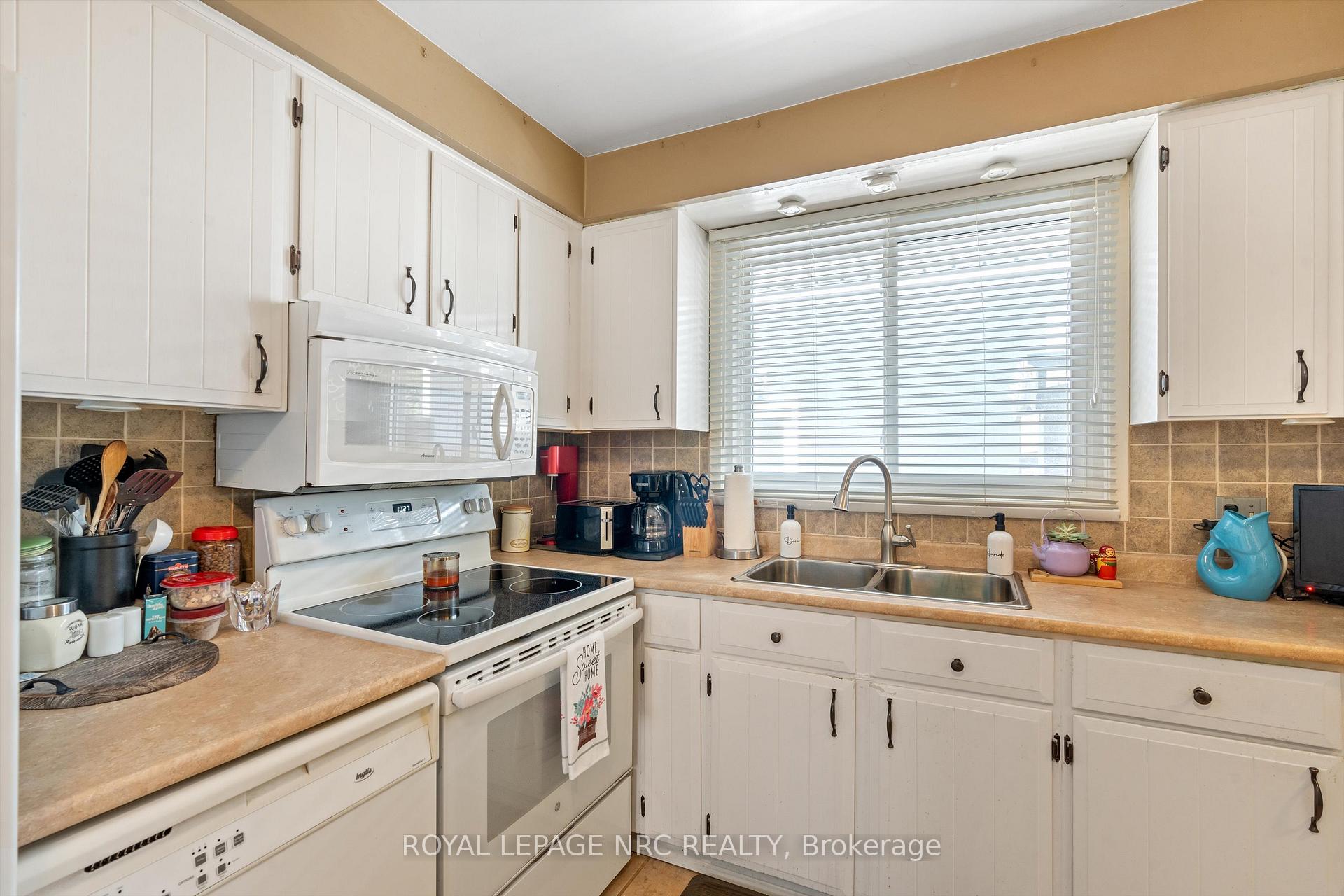 Photo 32 of 91 Lafayette Drive N, St. Catharines, Lakeport — HOMEH