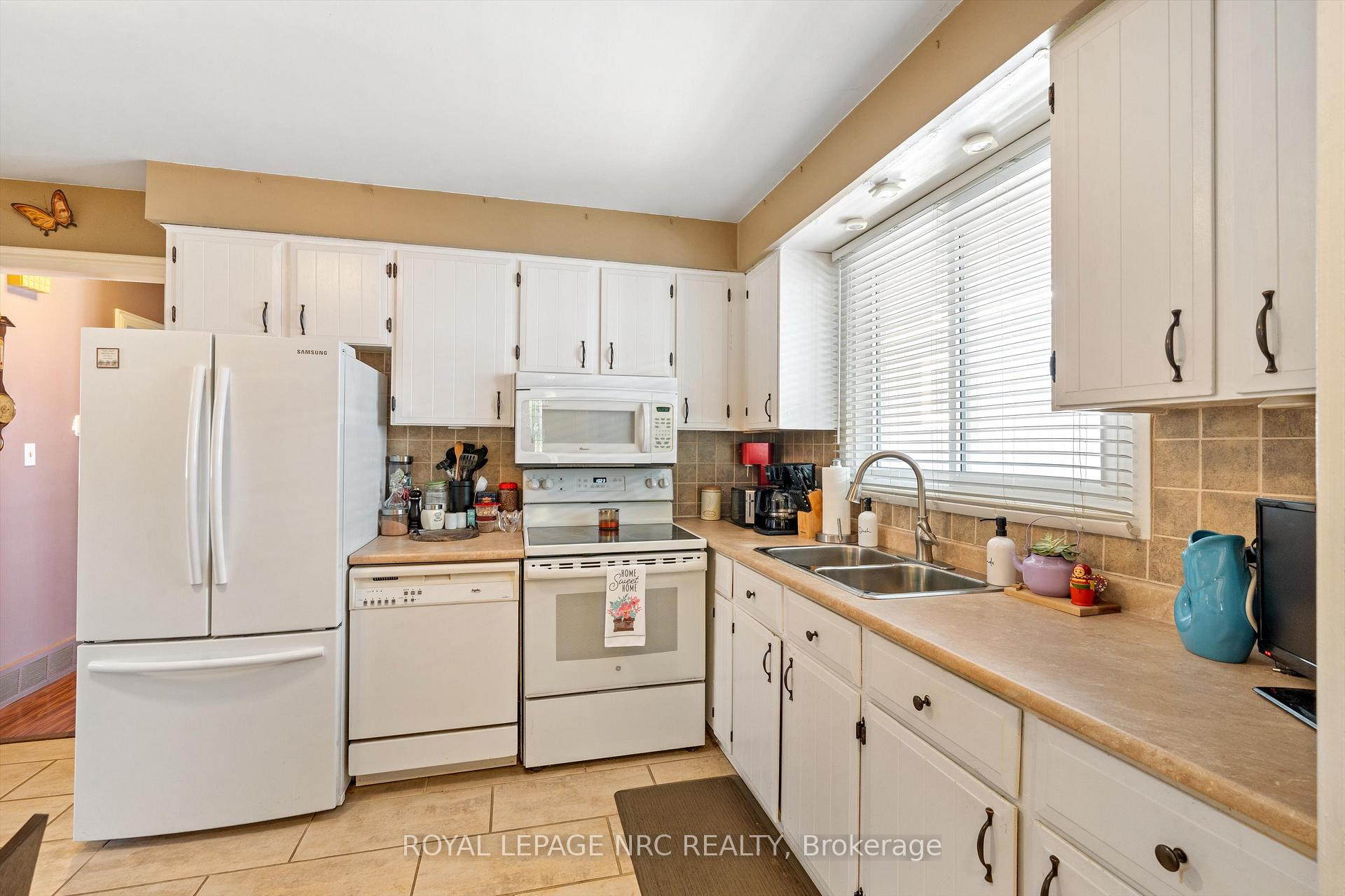 Photo 10 of 91 Lafayette Drive N, St. Catharines, Lakeport — HOMEH