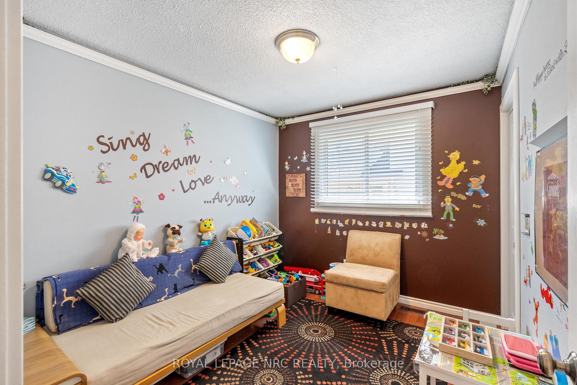 Photo 17 of 91 Lafayette Drive N, St. Catharines, Lakeport — HOMEH
