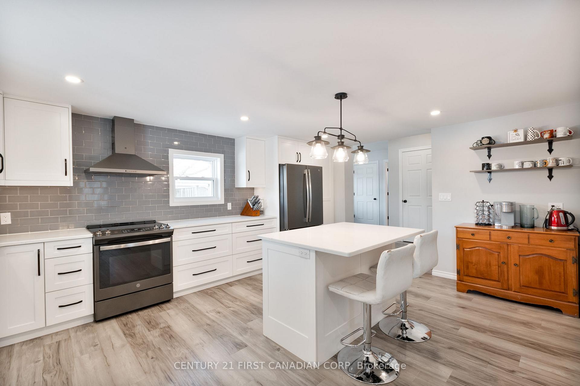 Photo 8 of 6718 Springfield Road, Malahide, Mount Salem — HOMEH