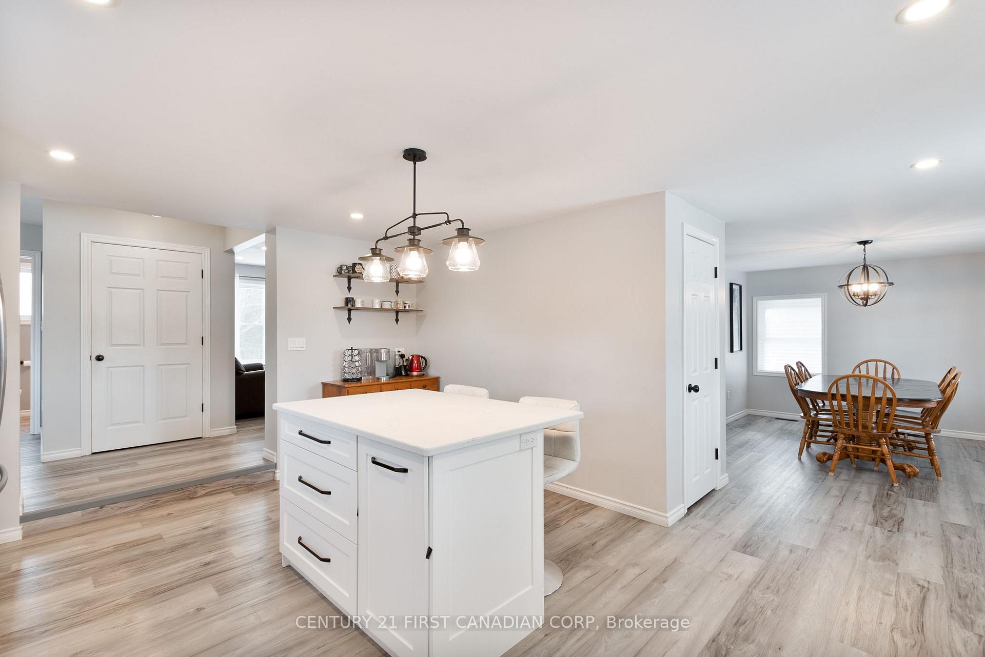 Photo 9 of 6718 Springfield Road, Malahide, Mount Salem — HOMEH