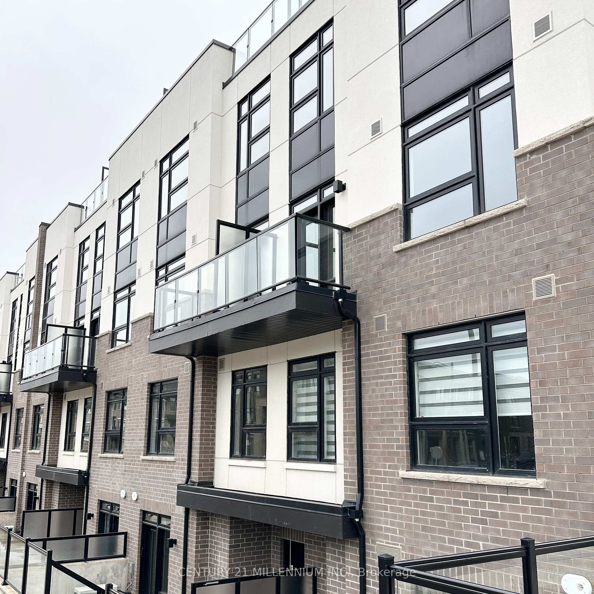 Front of Unit 124, 1569 Rose Way