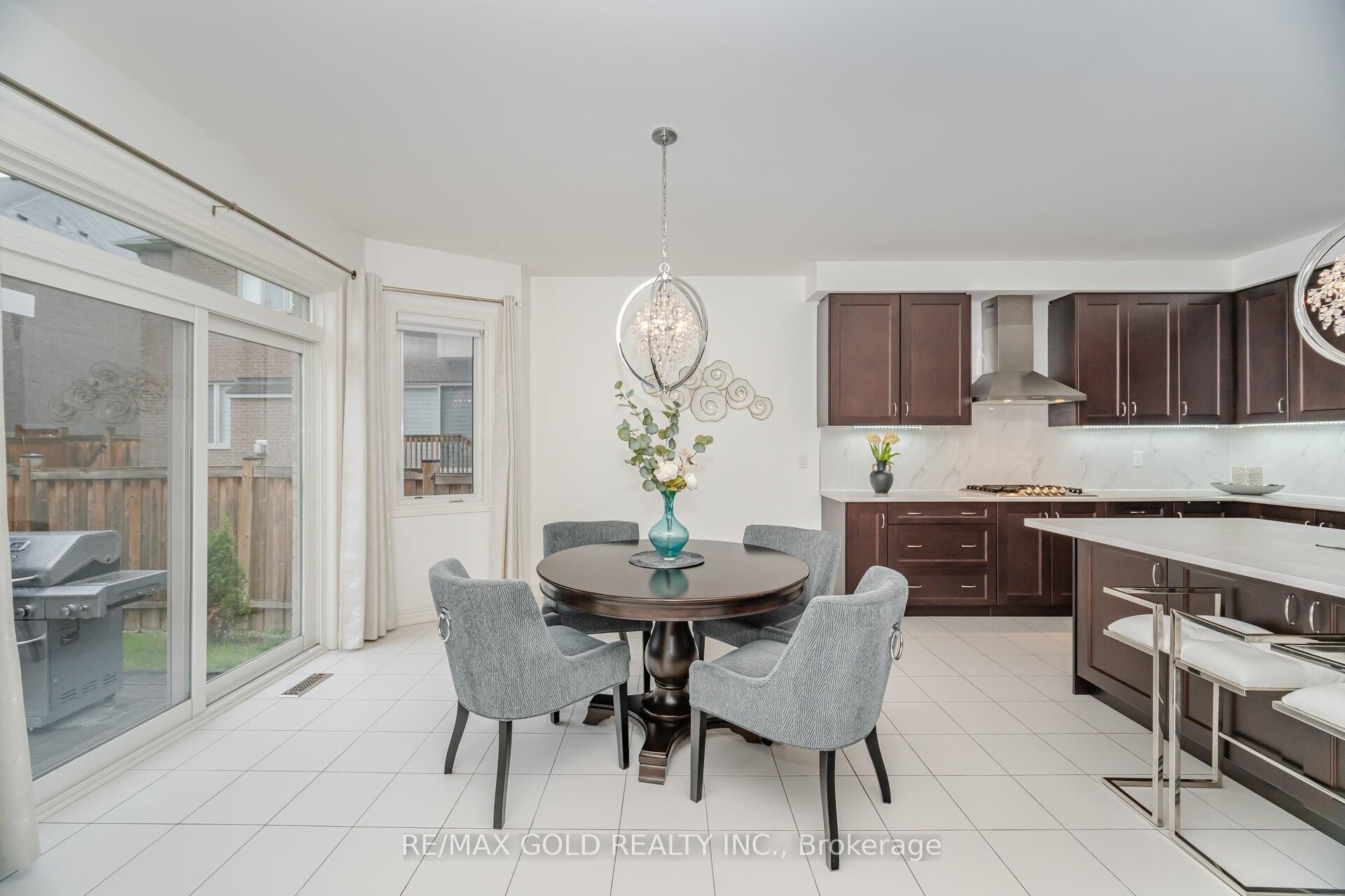 Photo 20 of 37 Observatory Crescent, Brampton, Toronto Gore Rural Estate — HOMEH