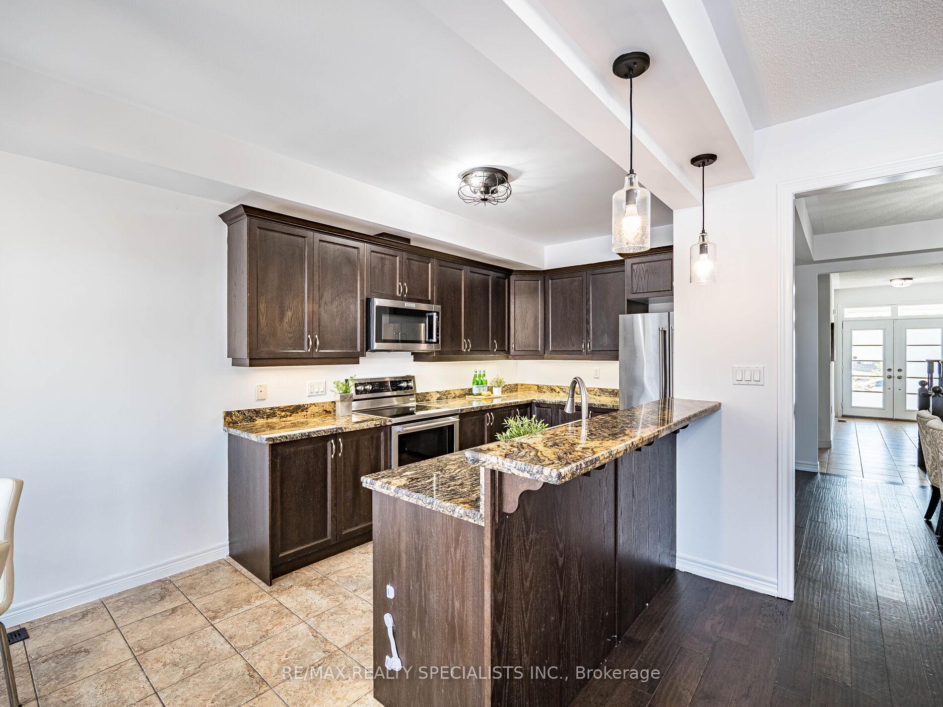 Photo 12 of 298 Rymal Road W, Hamilton, Sheldon — HOMEH