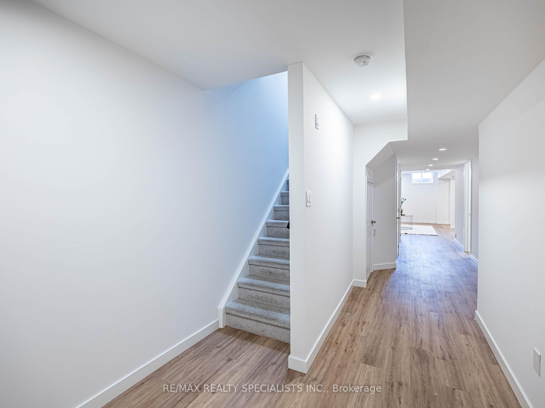 Photo 29 of 298 Rymal Road W, Hamilton, Sheldon — HOMEH