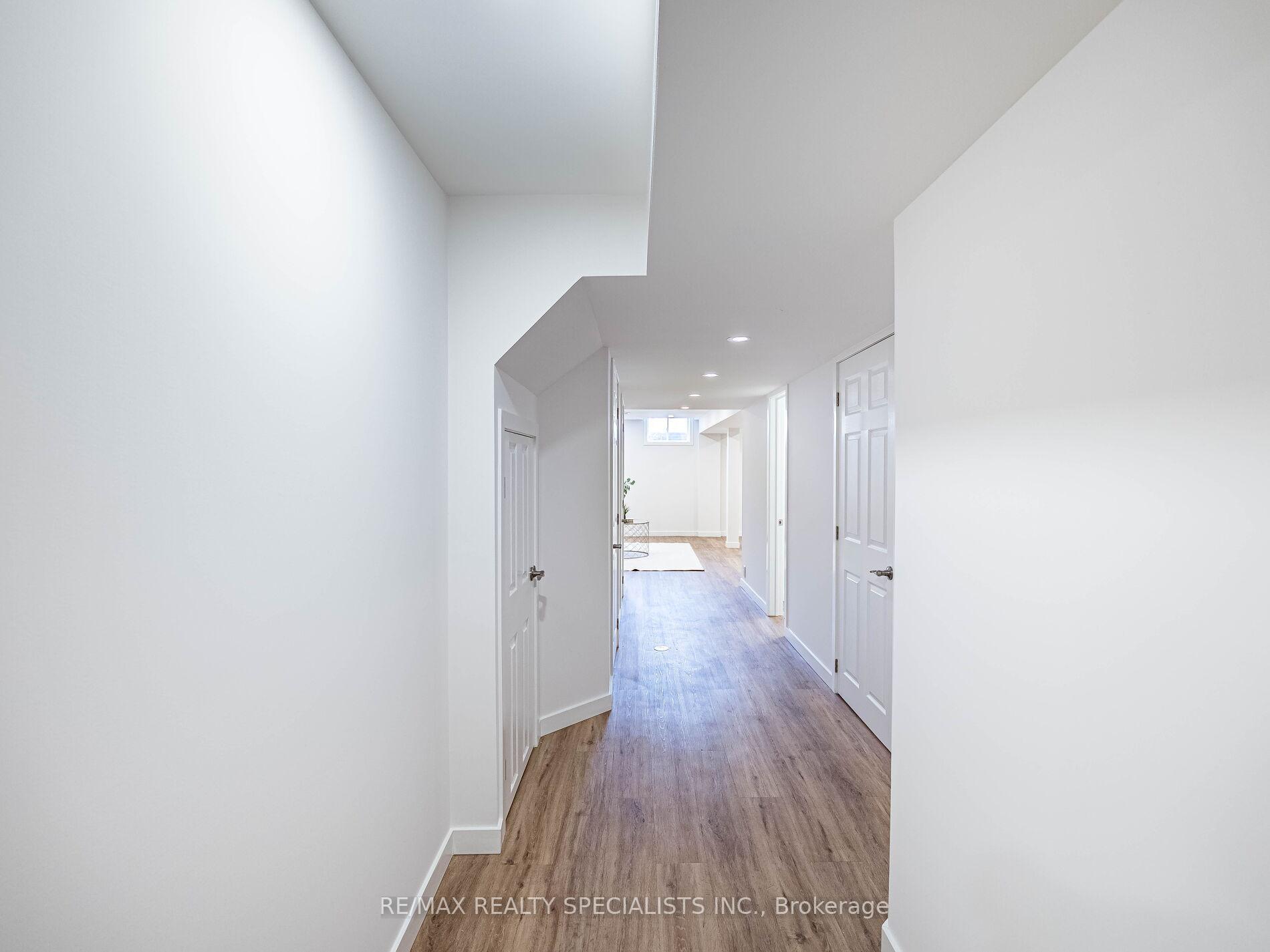 Photo 30 of 298 Rymal Road W, Hamilton, Sheldon — HOMEH