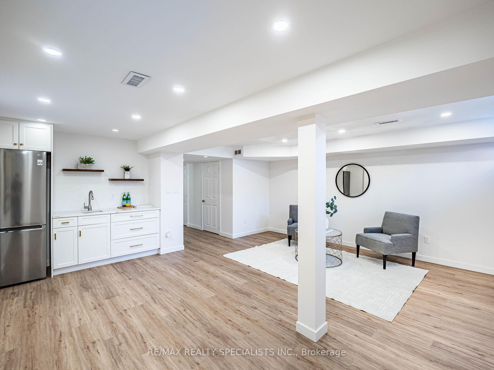 Photo 32 of 298 Rymal Road W, Hamilton, Sheldon — HOMEH