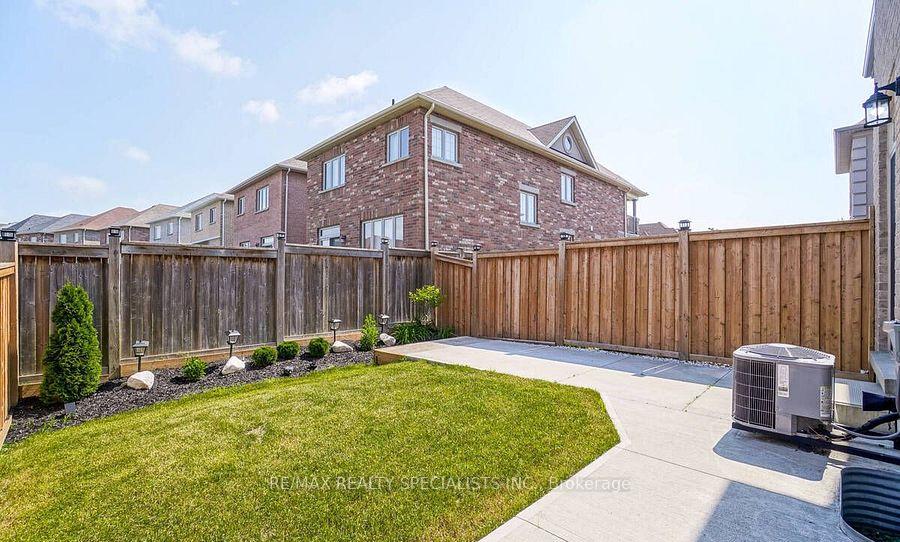 Photo 37 of 298 Rymal Road W, Hamilton, Sheldon — HOMEH