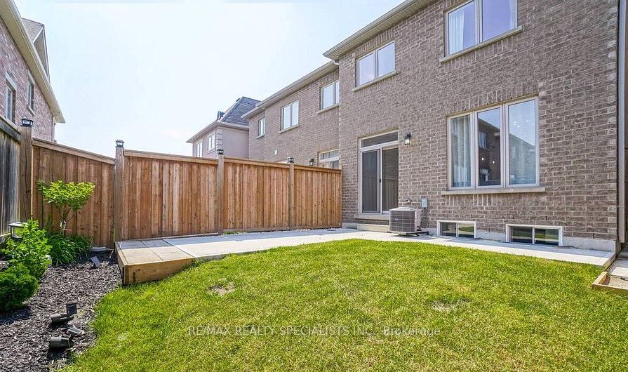 Photo 38 of 298 Rymal Road W, Hamilton, Sheldon — HOMEH