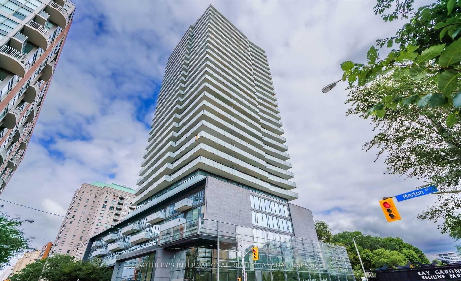 Front of Unit 1308, 1815 Yonge Street