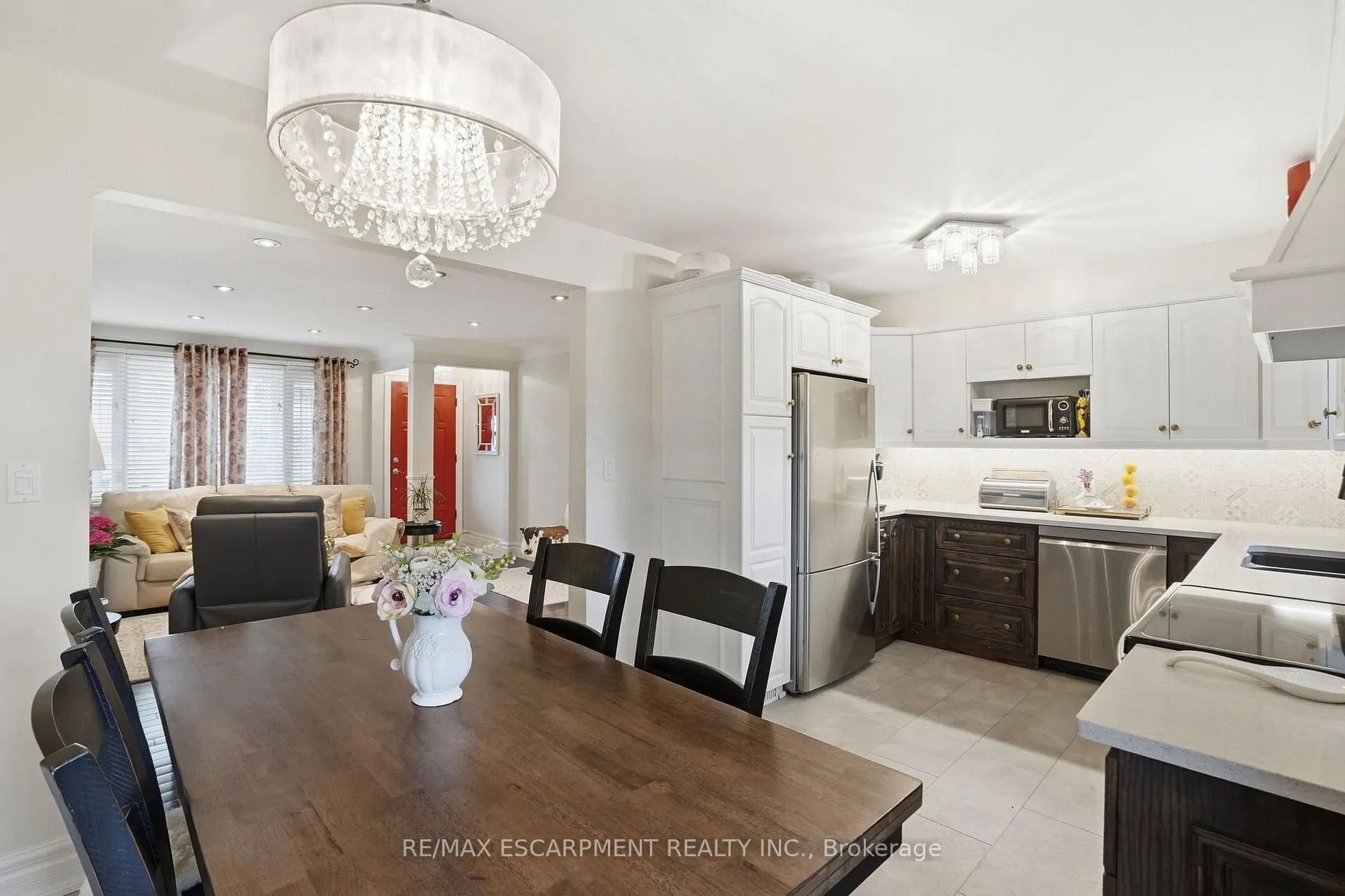 Photo 12 of 101 Organ Crescent, Hamilton, Huntington — HOMEH