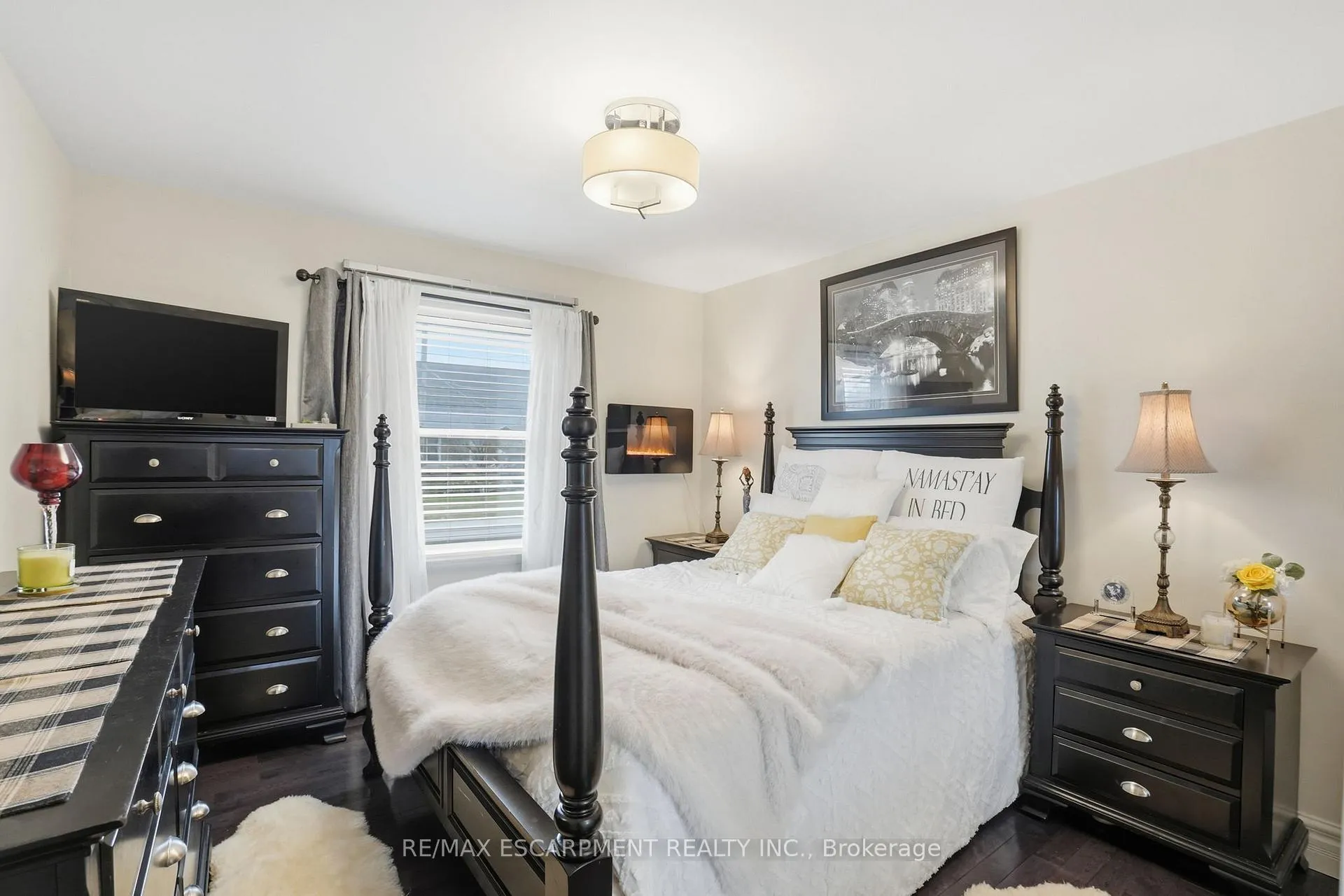 Photo 24 of 101 Organ Crescent, Hamilton, Huntington — HOMEH
