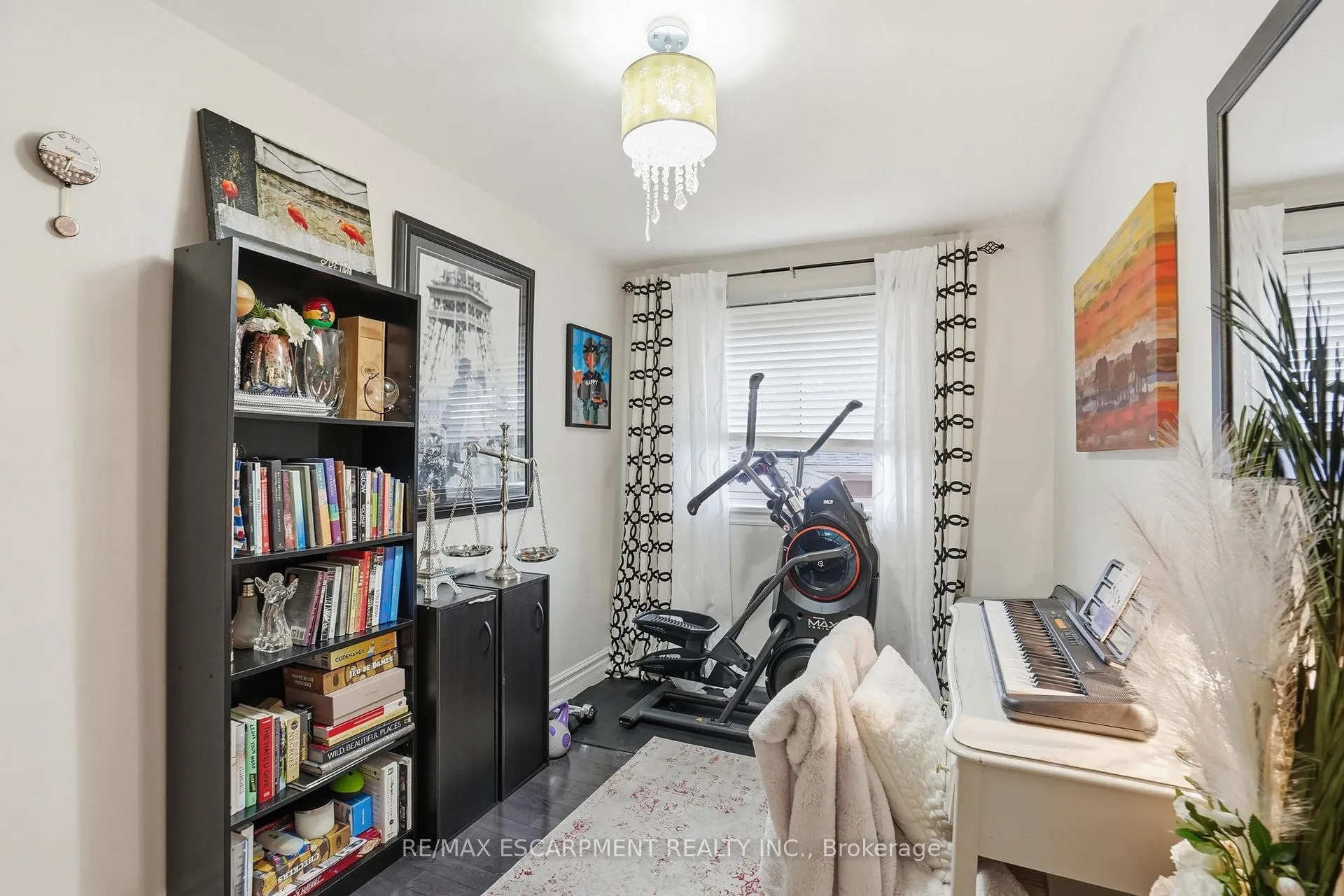 Photo 27 of 101 Organ Crescent, Hamilton, Huntington — HOMEH