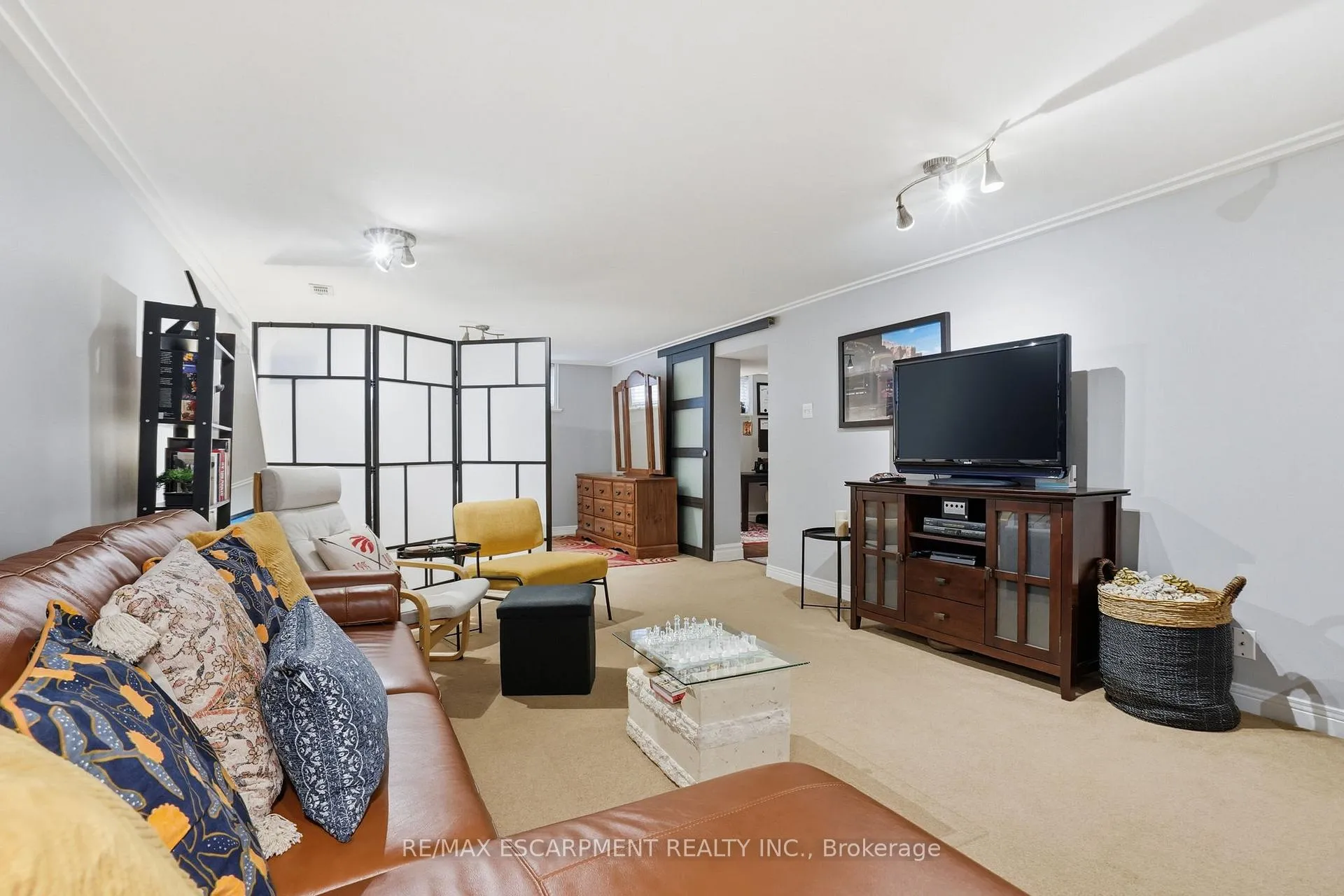 Photo 32 of 101 Organ Crescent, Hamilton, Huntington — HOMEH