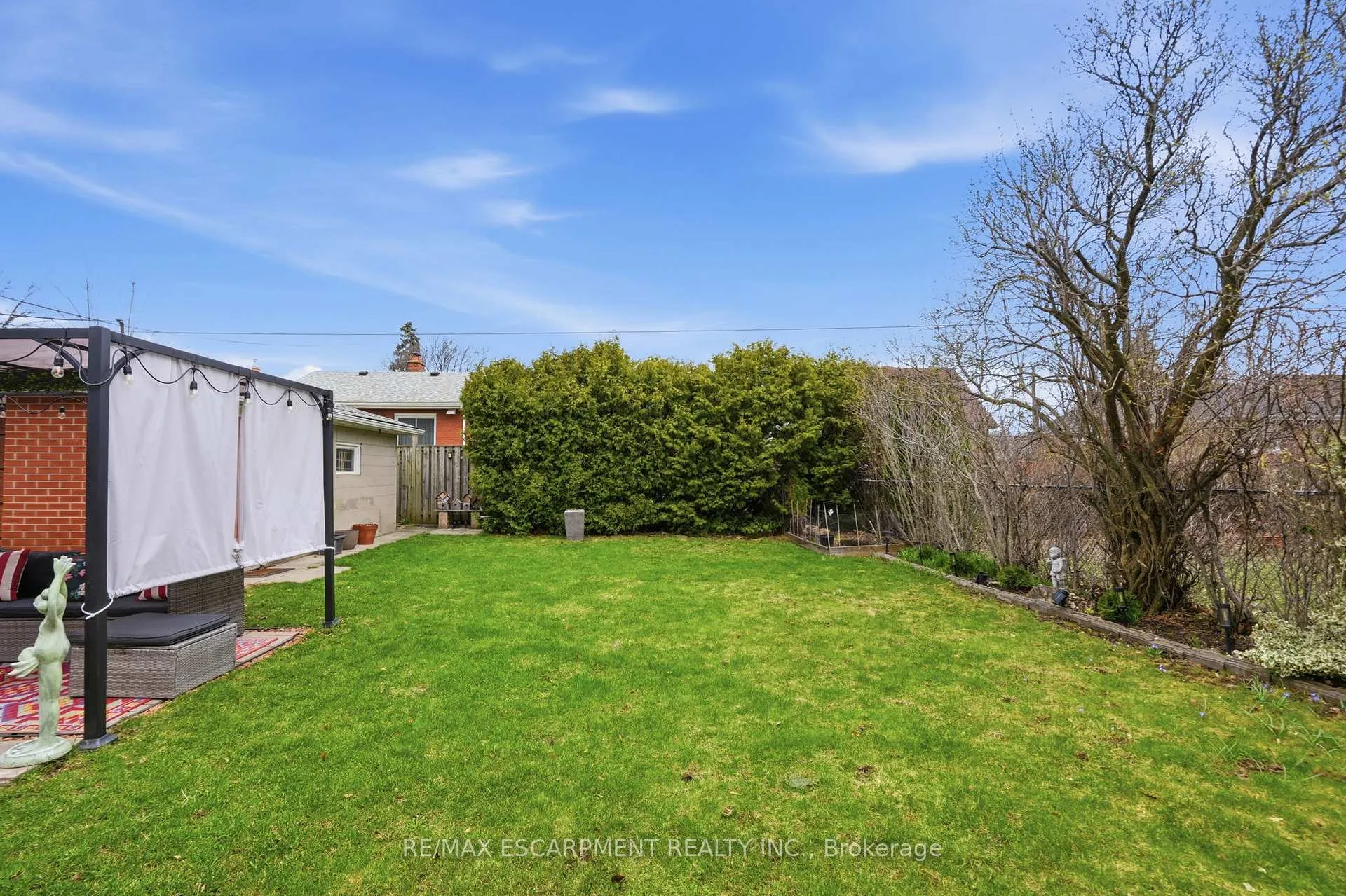 Photo 41 of 101 Organ Crescent, Hamilton, Huntington — HOMEH