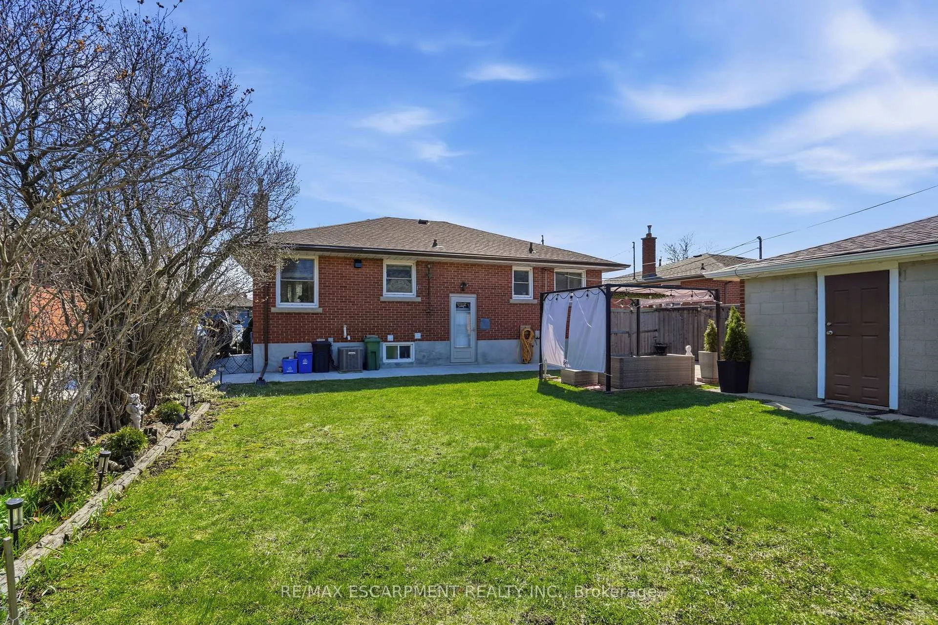 Photo 44 of 101 Organ Crescent, Hamilton, Huntington — HOMEH