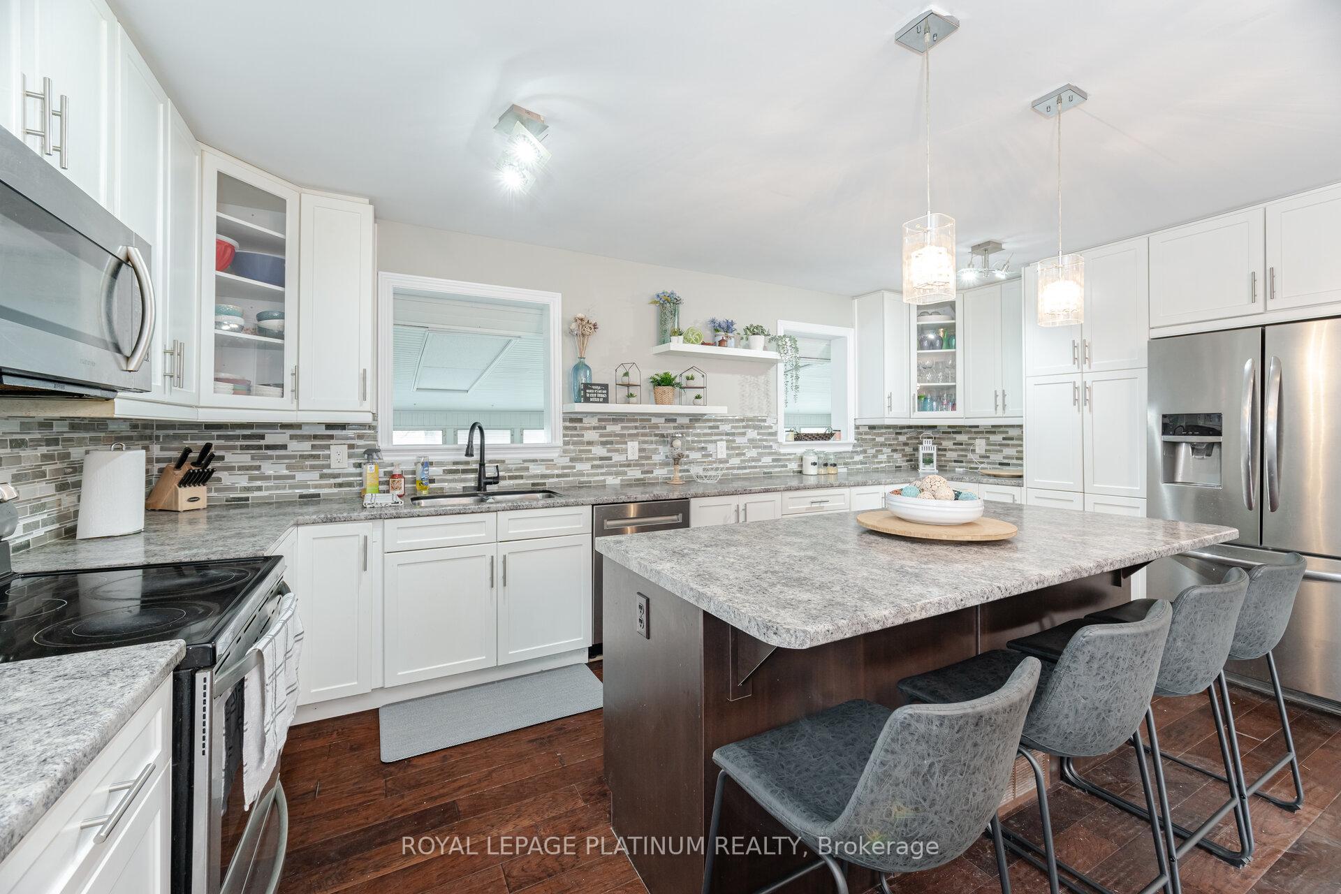 Photo 12 of 67 Geneva Crescent, Brampton, Northgate — HOMEH