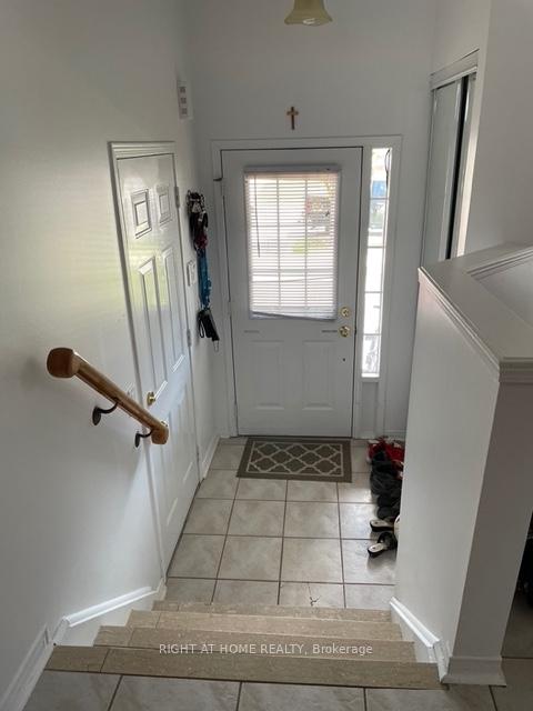 Photo 2 of 141 Millcliff Circle, Aurora, Aurora Grove — HOMEH