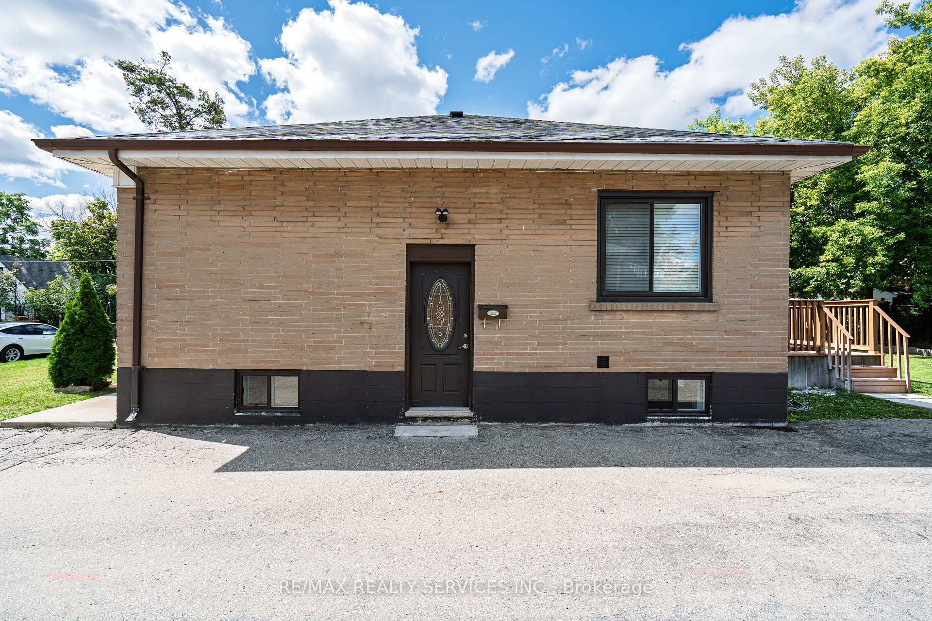 Photo 39 of 32 Eastern Avenue, Brampton, Queen Street Corridor — HOMEH