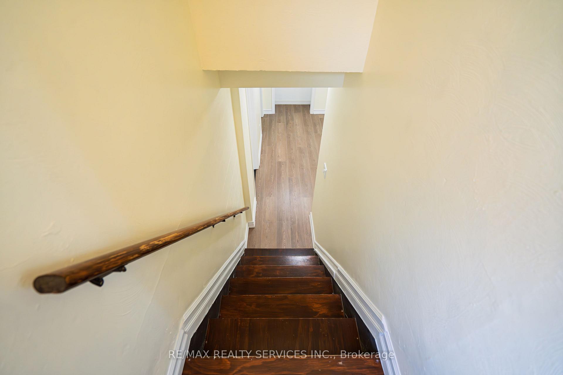 Photo 61 of 32 Eastern Avenue, Brampton, Queen Street Corridor — HOMEH