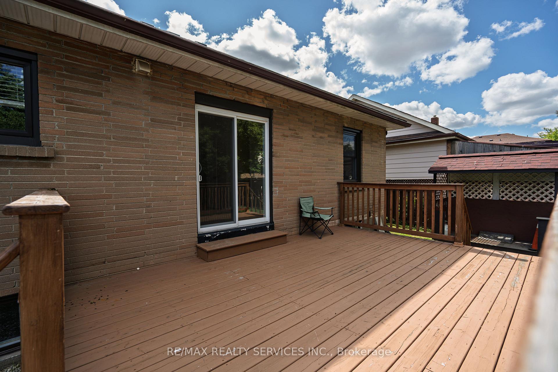 Photo 56 of 32 Eastern Avenue, Brampton, Queen Street Corridor — HOMEH