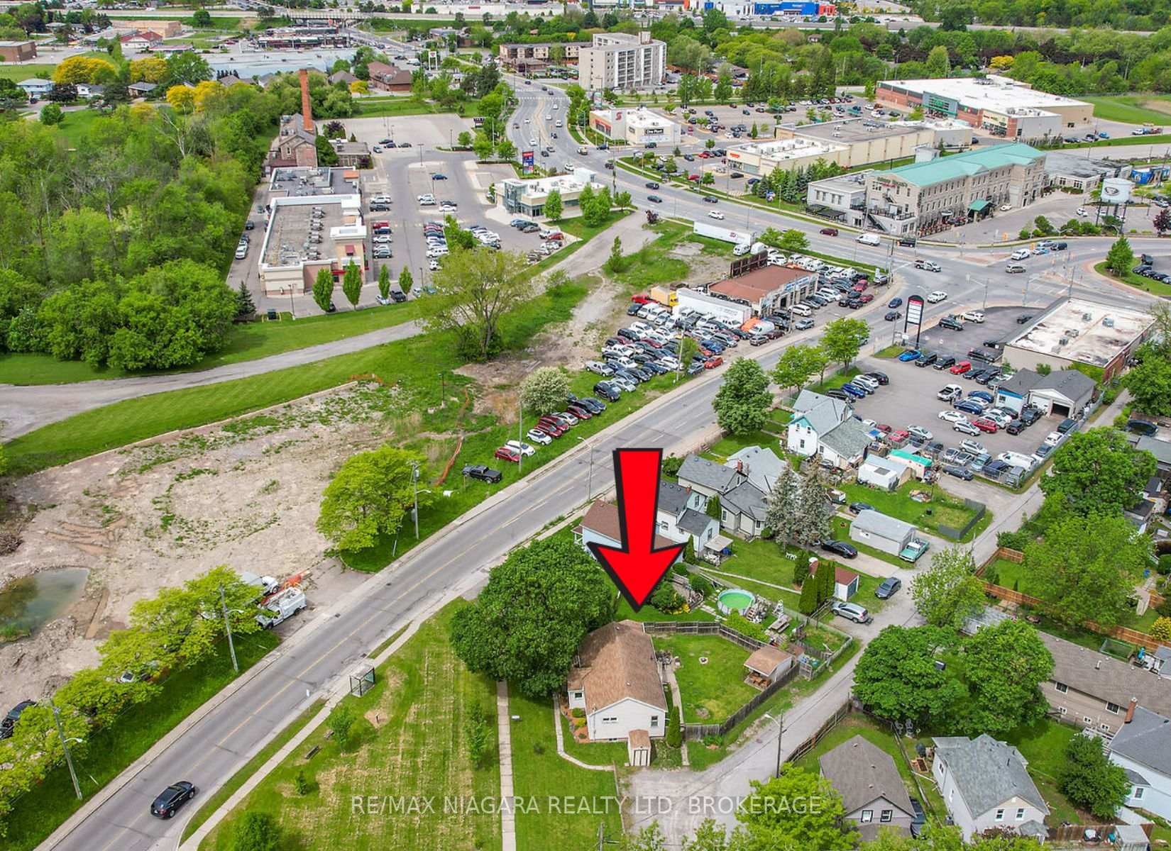 Photo 3 of 232 Merritt Street, St. Catharines, Burleigh Hill — HOMEH