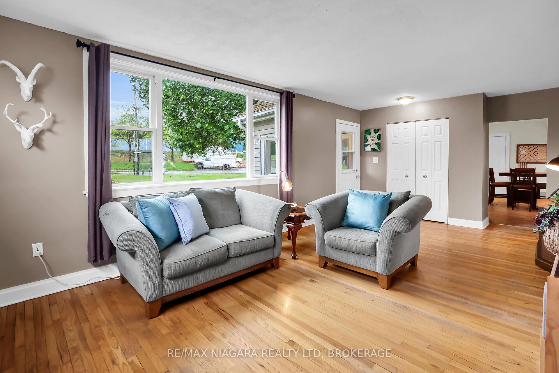 Photo 10 of 232 Merritt Street, St. Catharines, Burleigh Hill — HOMEH