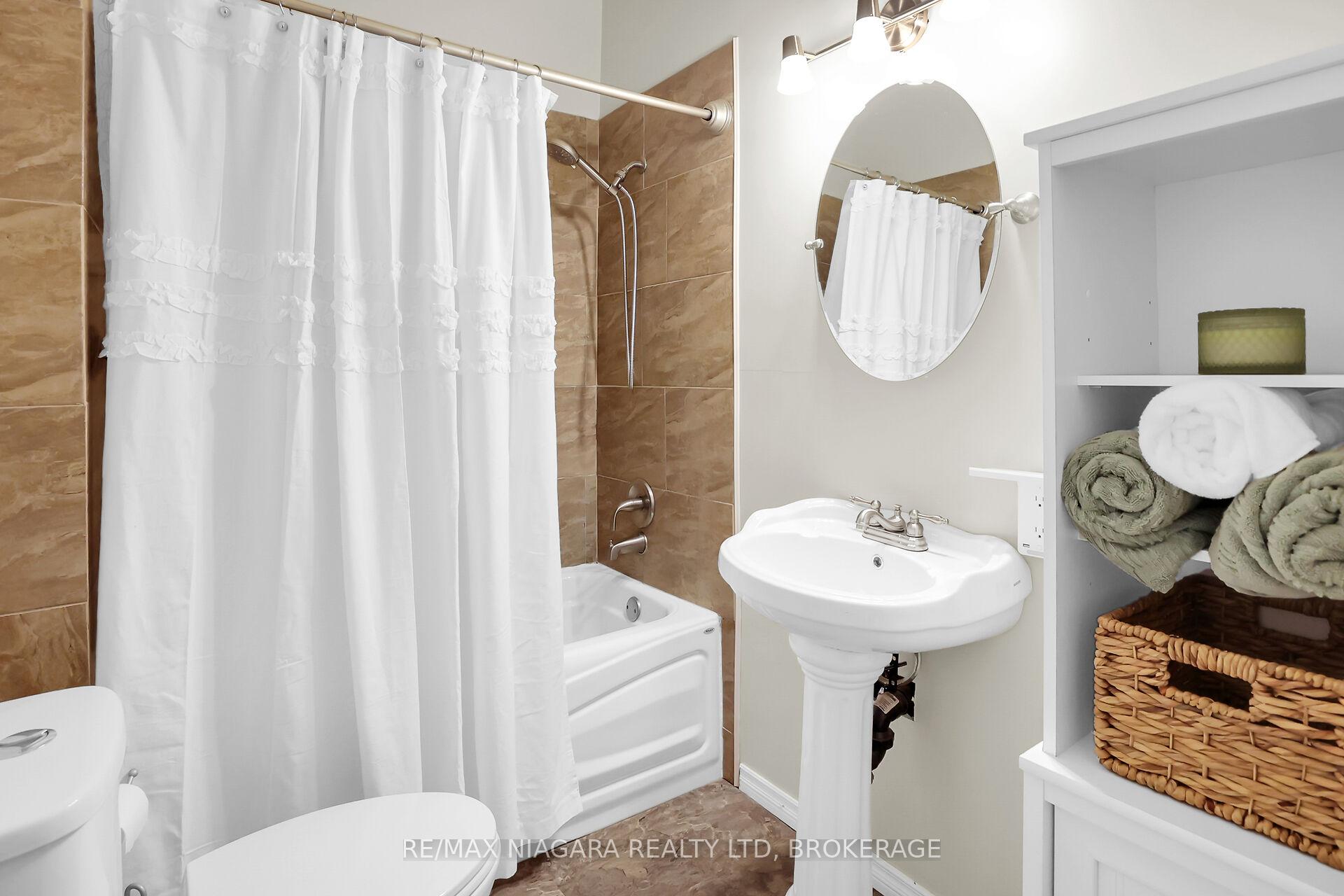 Photo 14 of 232 Merritt Street, St. Catharines, Burleigh Hill — HOMEH