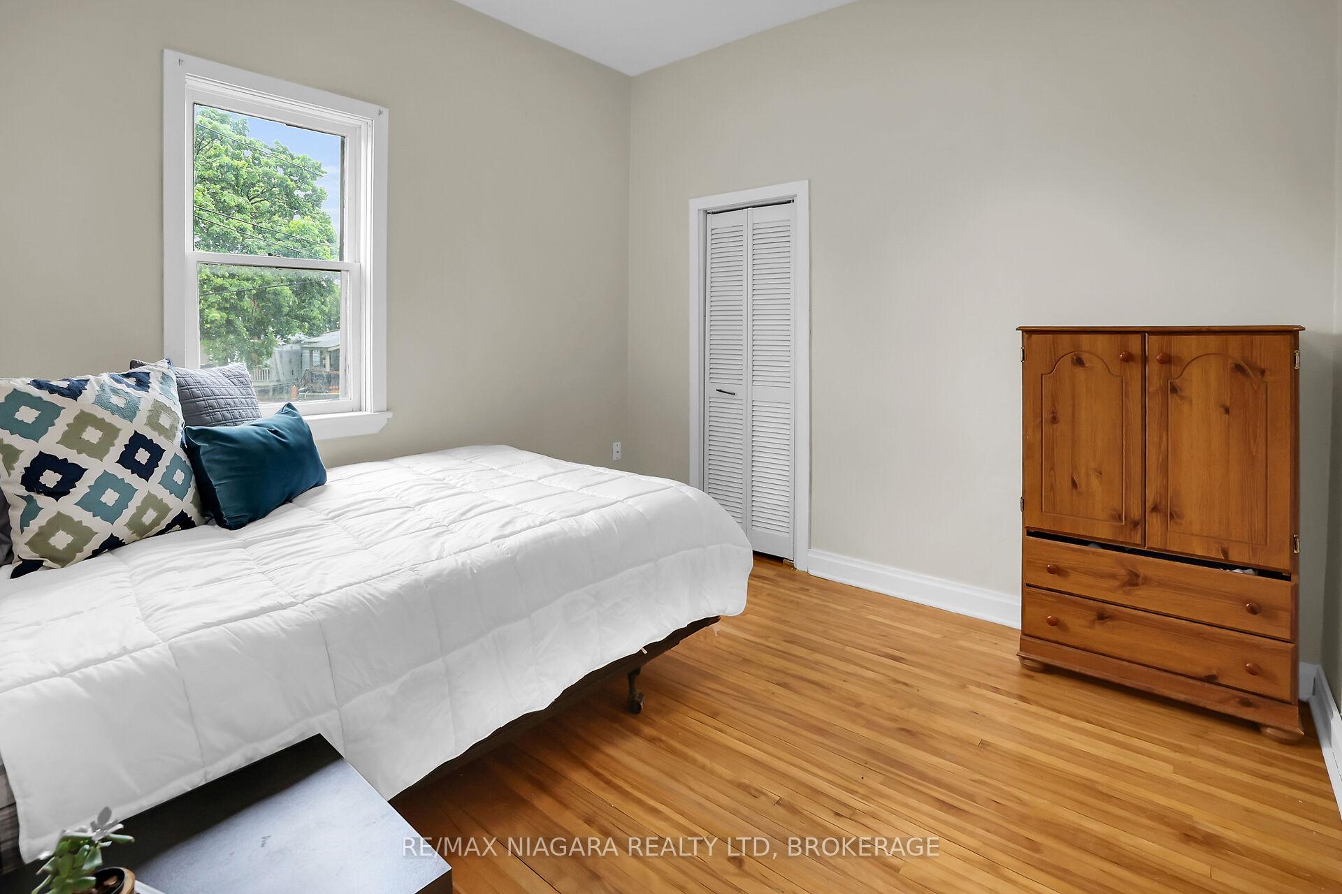 Photo 15 of 232 Merritt Street, St. Catharines, Burleigh Hill — HOMEH