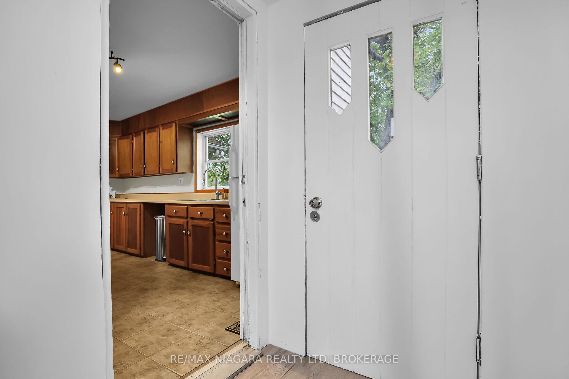 Photo 20 of 232 Merritt Street, St. Catharines, Burleigh Hill — HOMEH