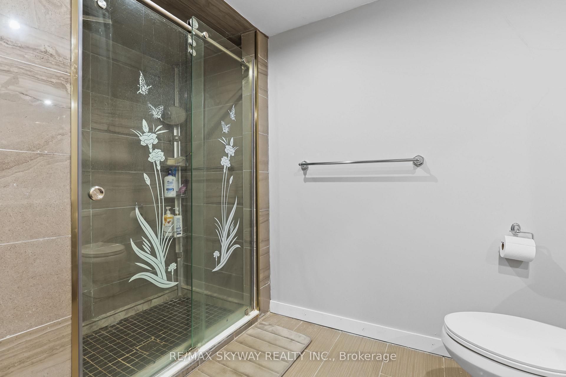 Photo 36 of 19 Mackay Street N, Brampton, Central Park — HOMEH