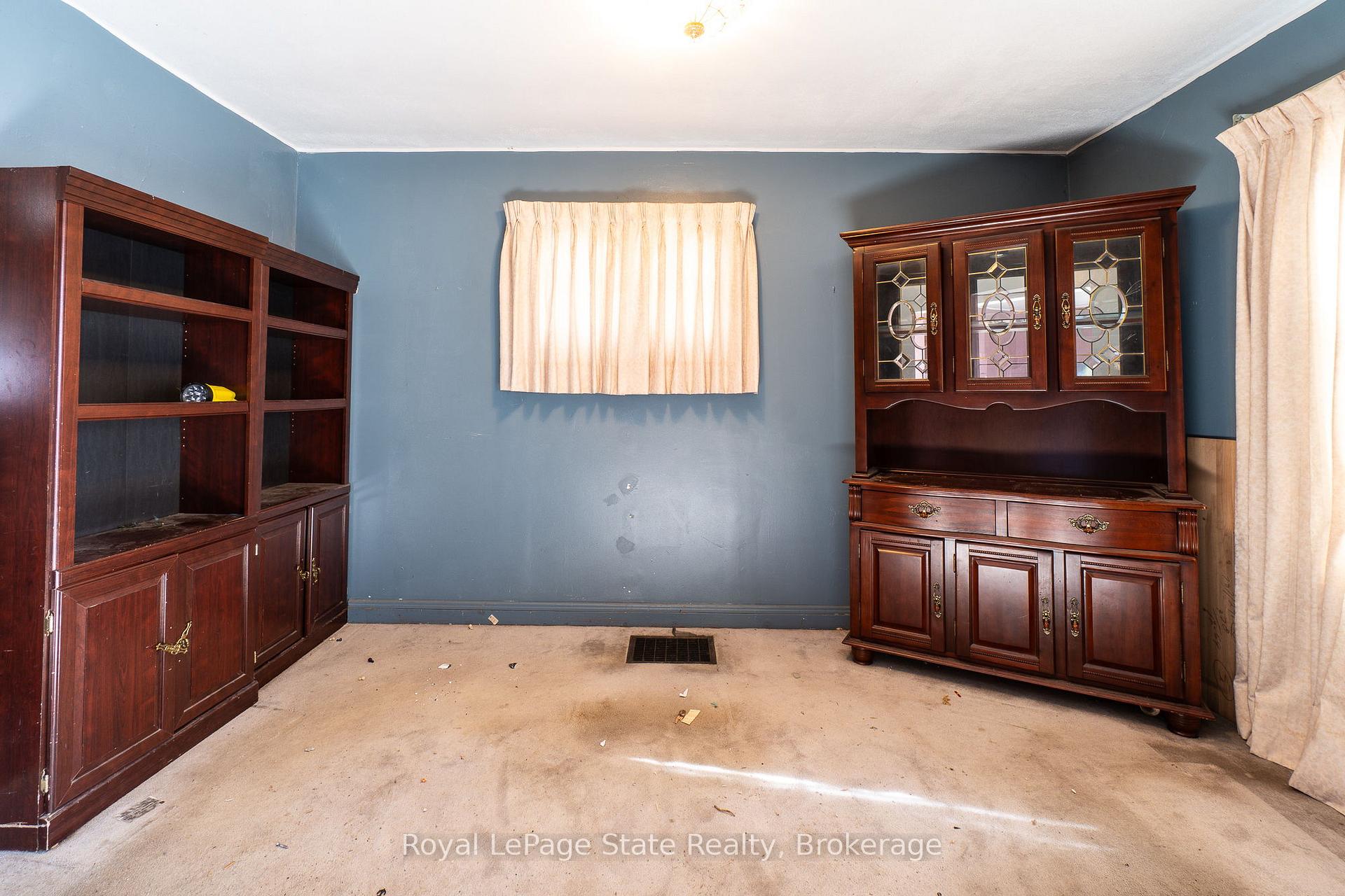 Photo 9 of 224 Cochrane Road, Hamilton, Bartonville — HOMEH