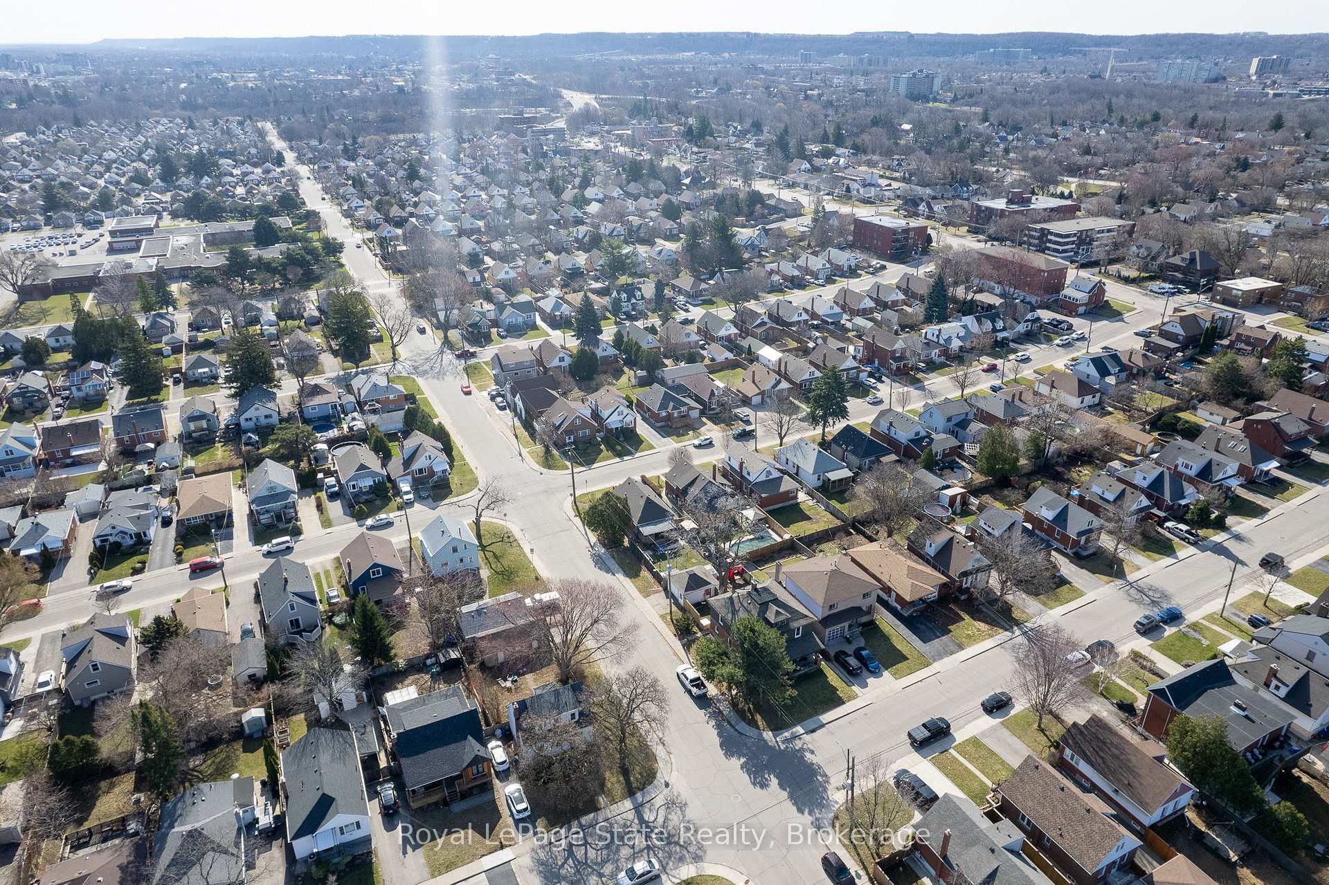 Photo 34 of 224 Cochrane Road, Hamilton, Bartonville — HOMEH