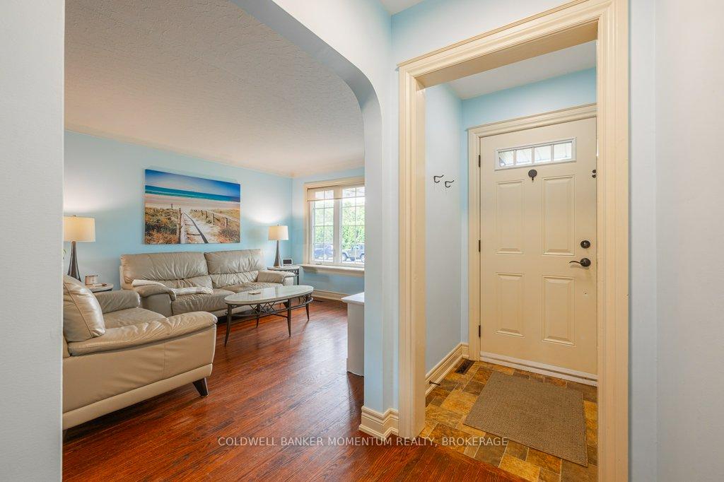 Photo 6 of 4 Appleby Drive, St. Catharines, Bunting/Linwell — HOMEH