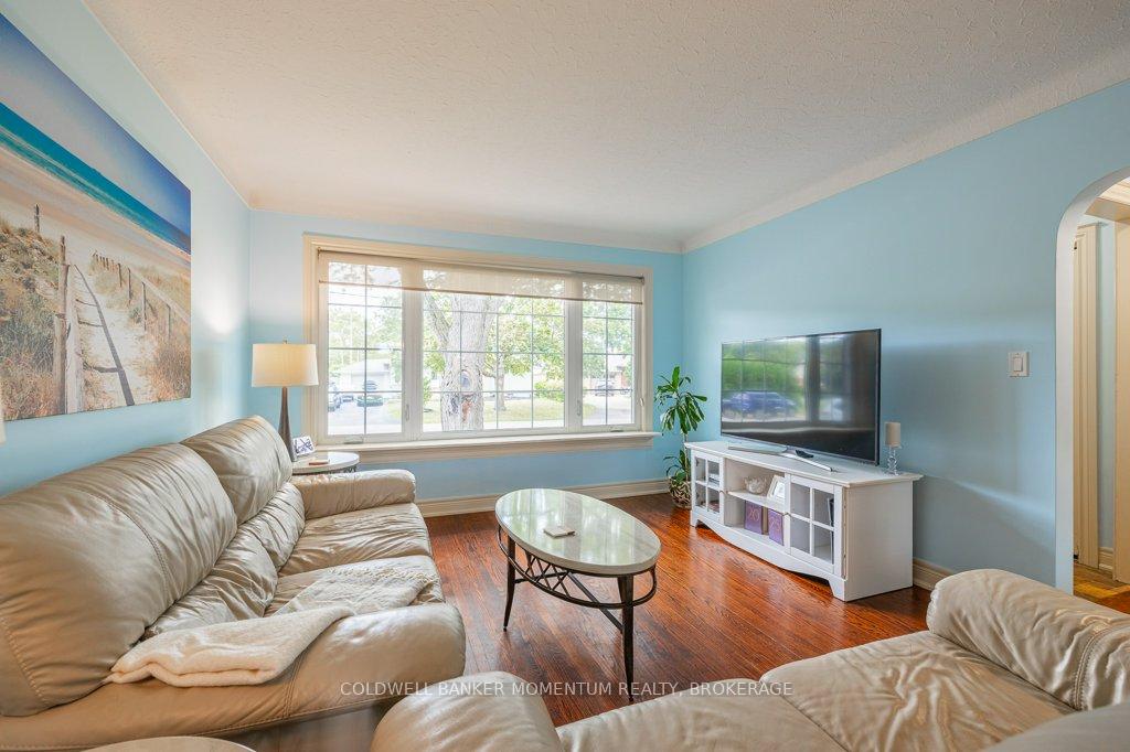 Photo 14 of 4 Appleby Drive, St. Catharines, Bunting/Linwell — HOMEH