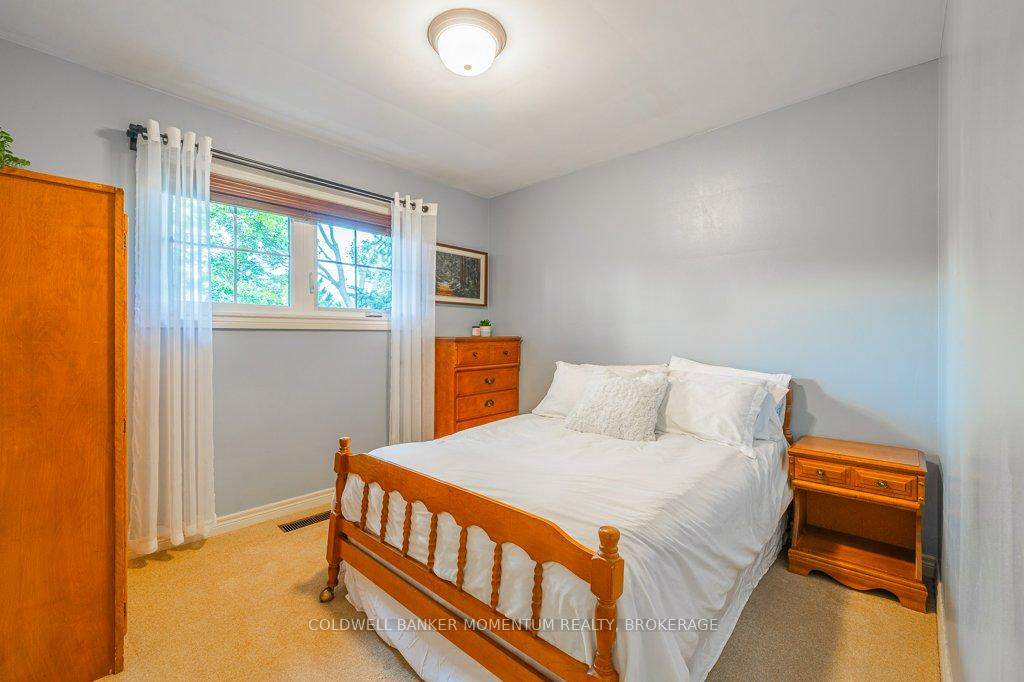 Photo 24 of 4 Appleby Drive, St. Catharines, Bunting/Linwell — HOMEH
