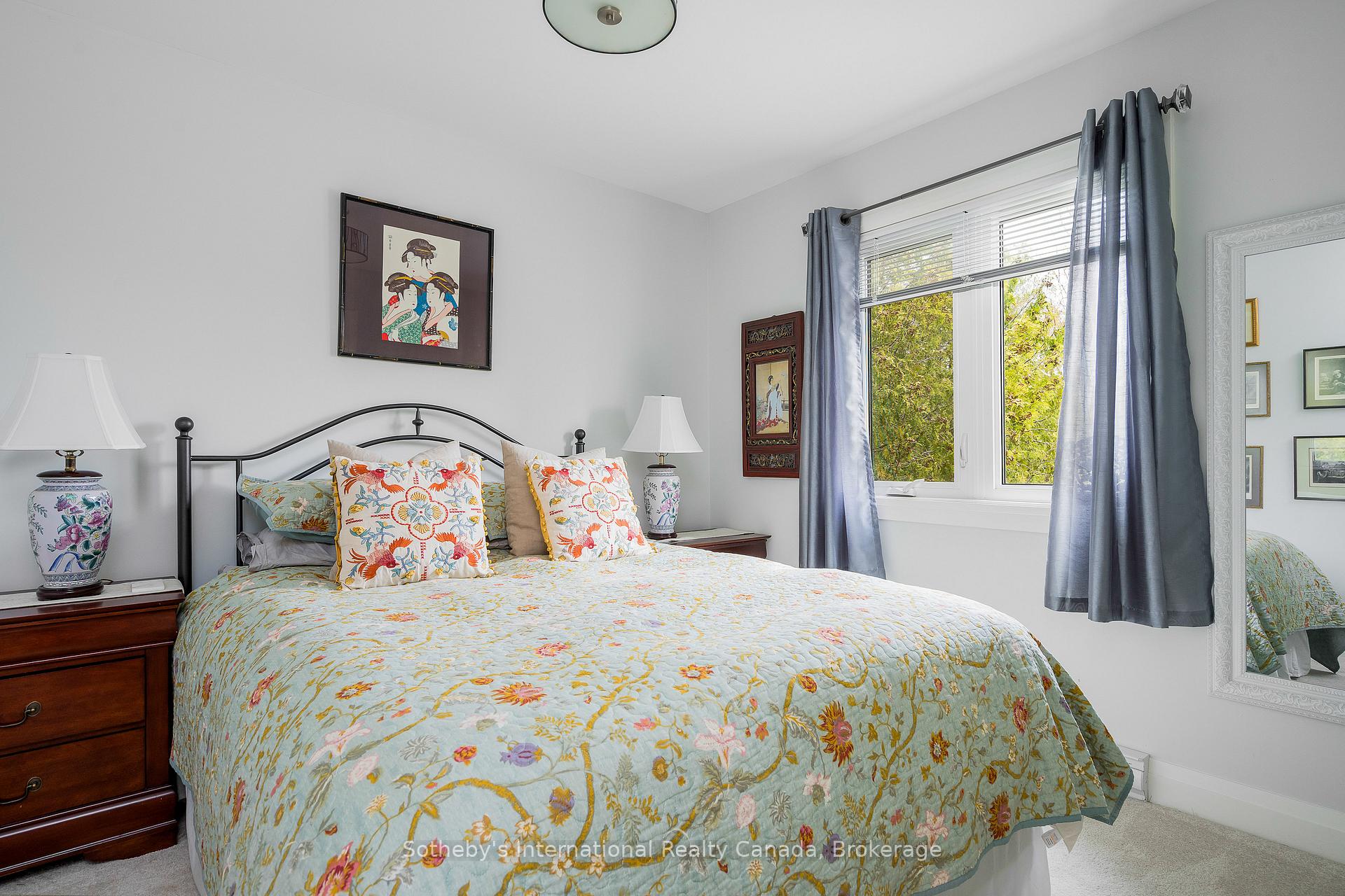Photo 25 of 565 Oxbow Crescent, Collingwood — HOMEH