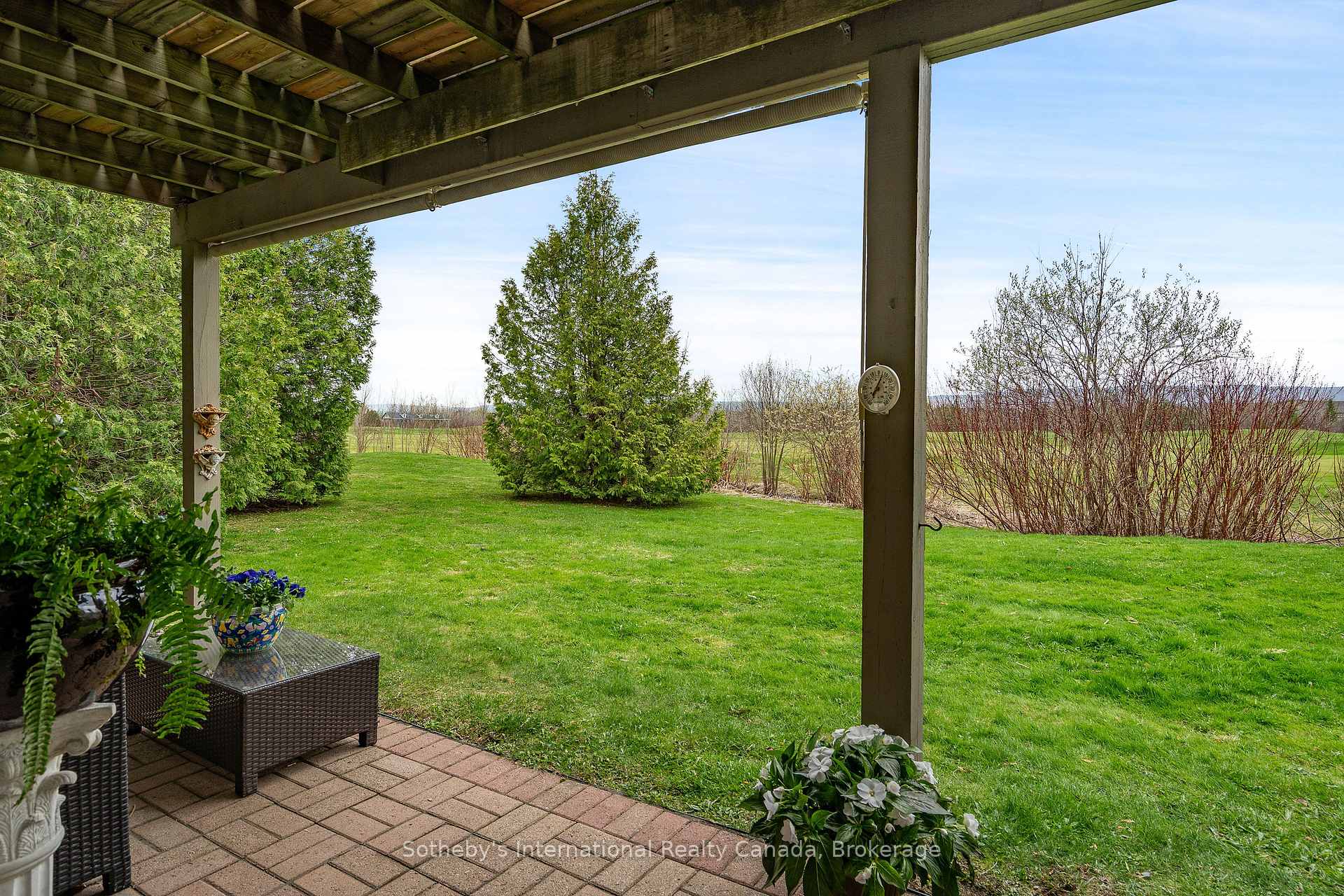 Photo 30 of 565 Oxbow Crescent, Collingwood — HOMEH