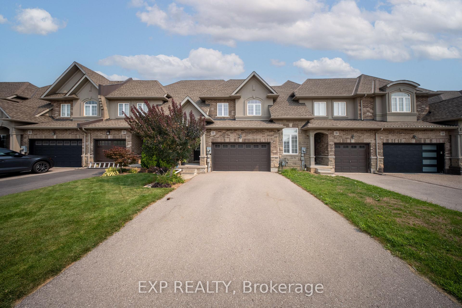 Photo 4 of 22 Madonna Drive, Hamilton, Carpenter — HOMEH