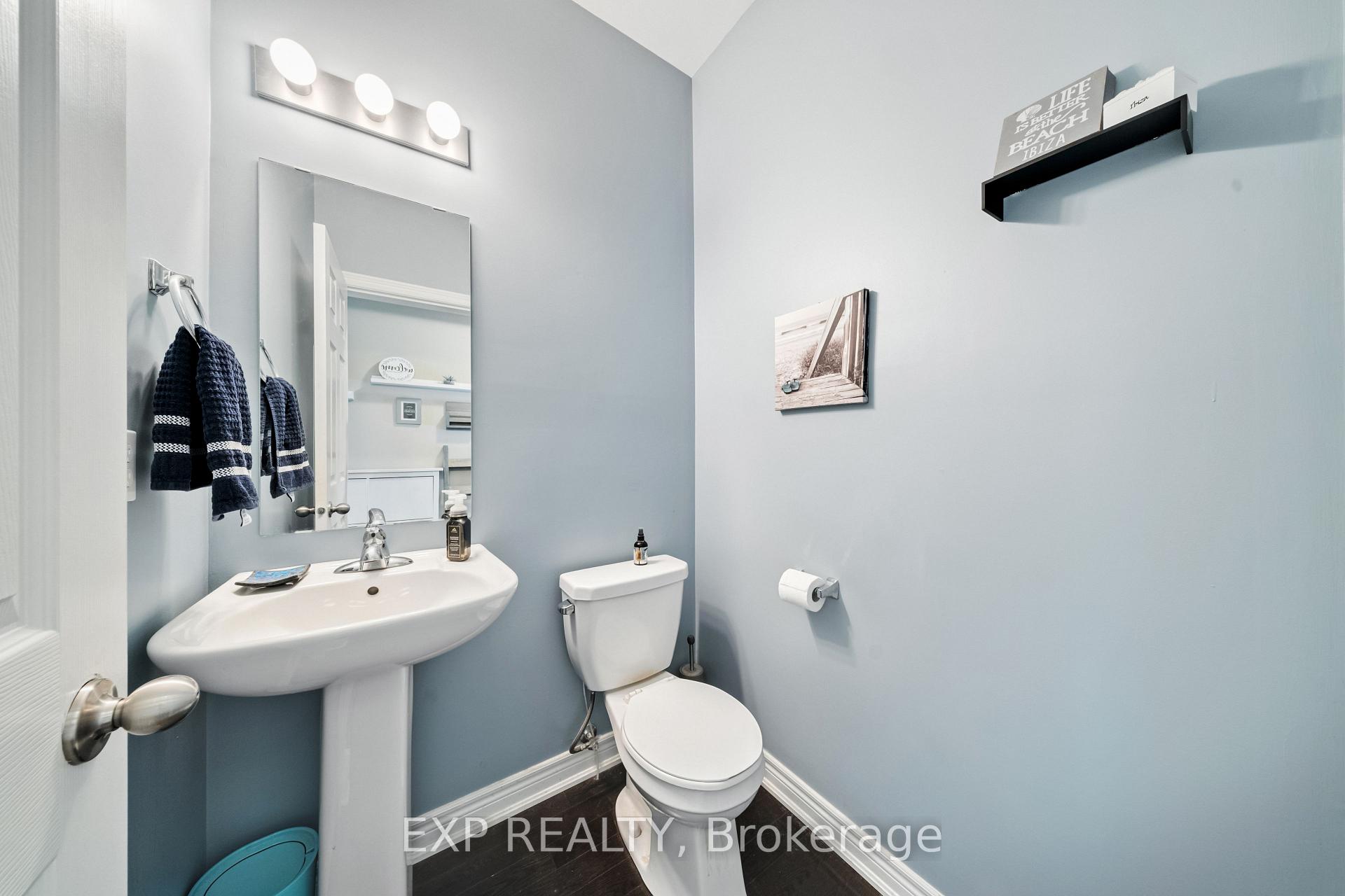 Photo 17 of 22 Madonna Drive, Hamilton, Carpenter — HOMEH