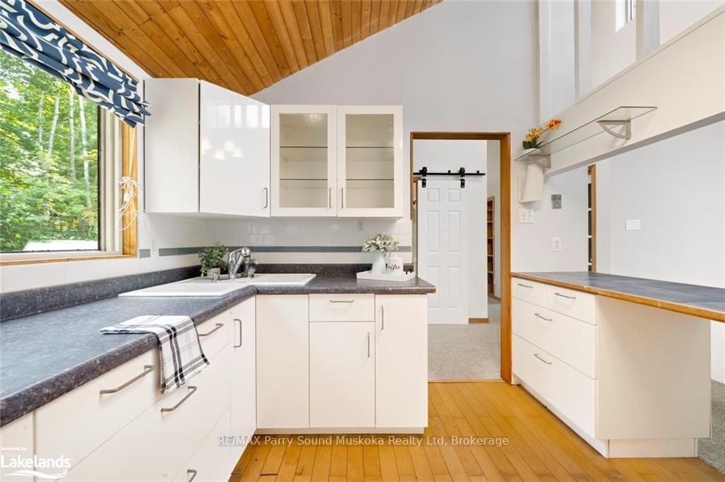 Photo 24 of 12 Linda Lane W, Carling — HOMEH
