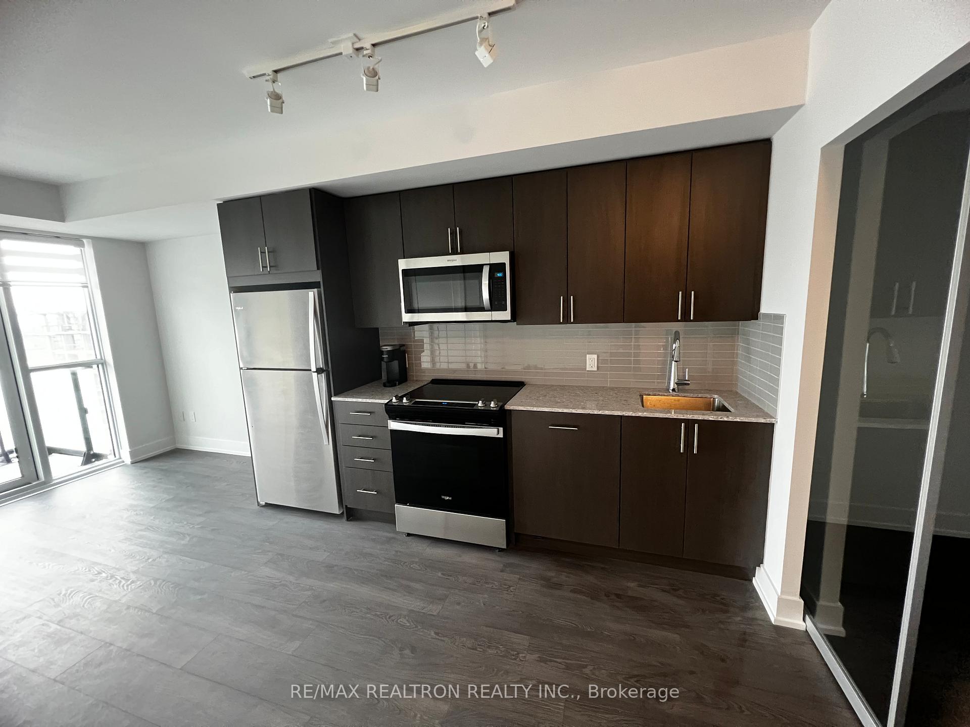 Photo 16 of Unit 909, 2550 Simcoe Street N, Oshawa, Windfields — HOMEH