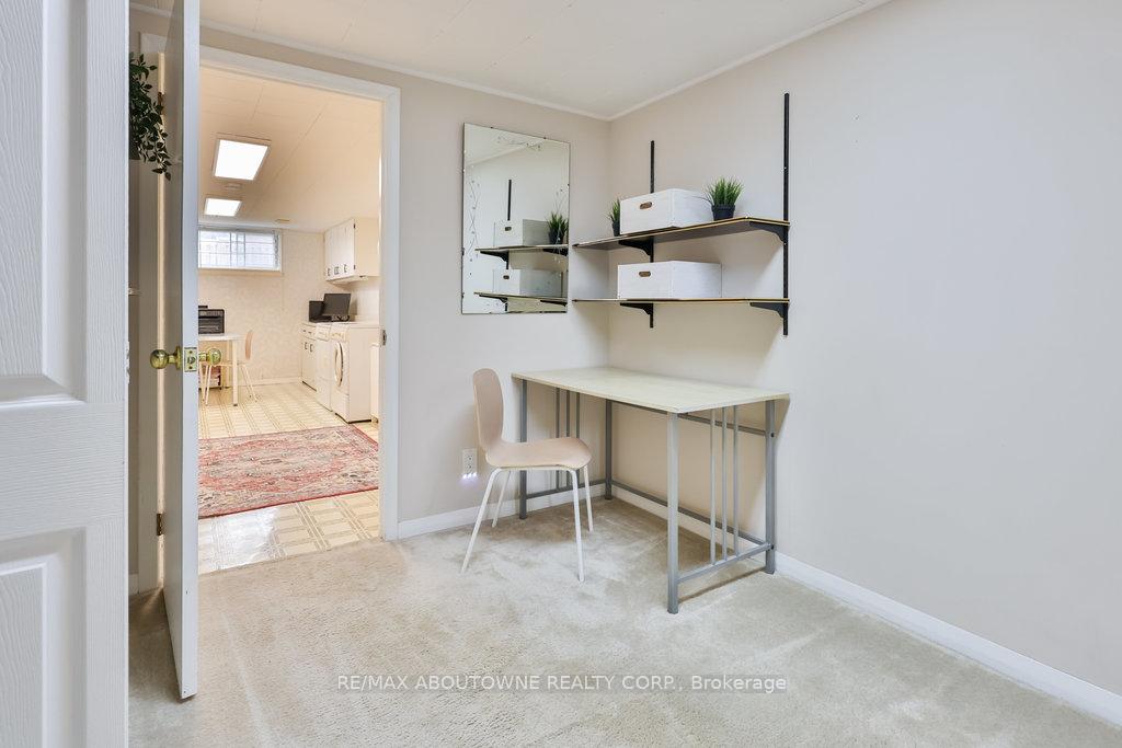 Photo 23 of 59 Purdy Crescent, Hamilton, Greeningdon — HOMEH