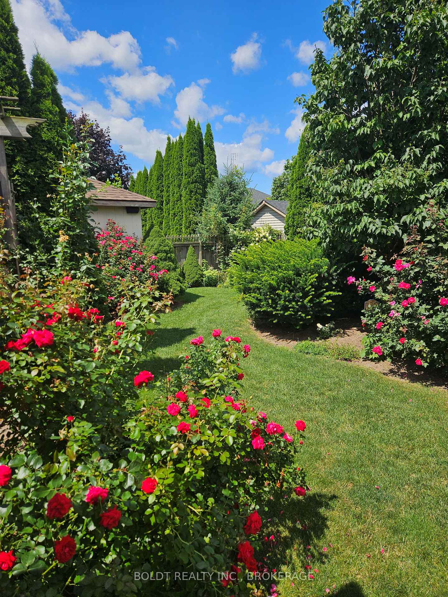 Photo 47 of 5 Countryside Drive, St. Catharines, Grapeview — HOMEH