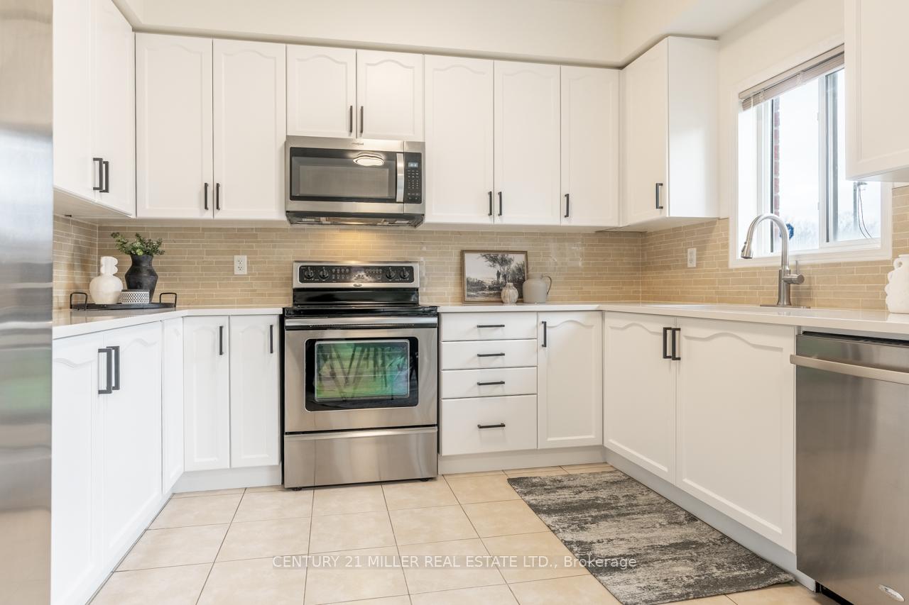 Photo 9 of 19 Owens Road, Brampton, Credit Valley — HOMEH