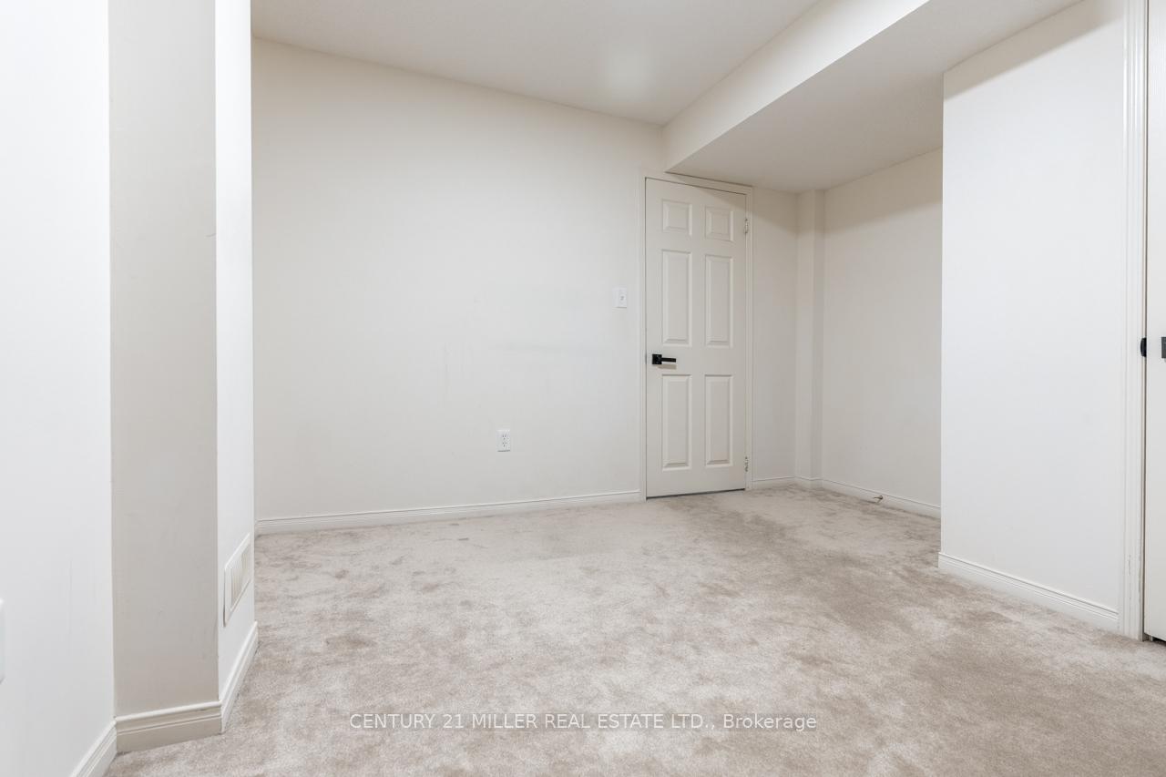 Photo 25 of 19 Owens Road, Brampton, Credit Valley — HOMEH