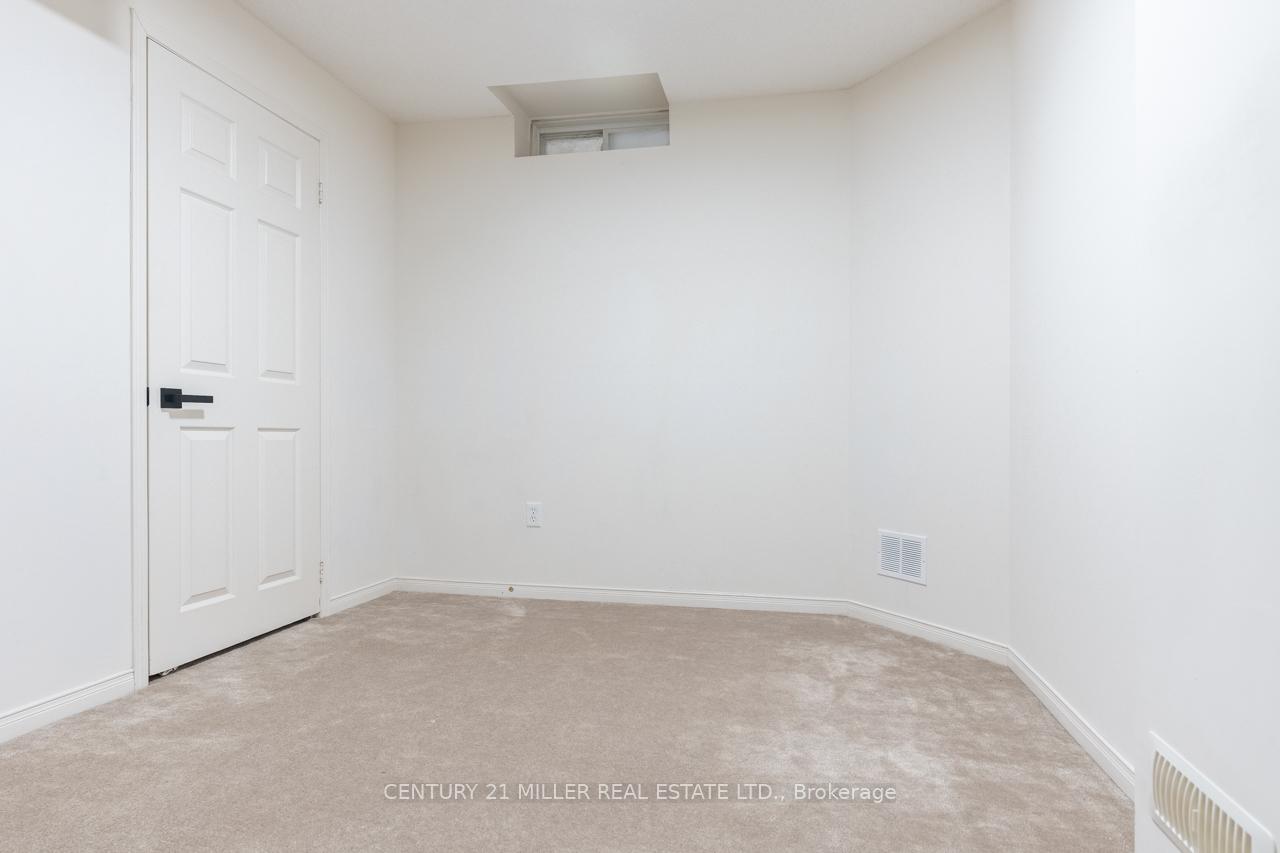 Photo 26 of 19 Owens Road, Brampton, Credit Valley — HOMEH