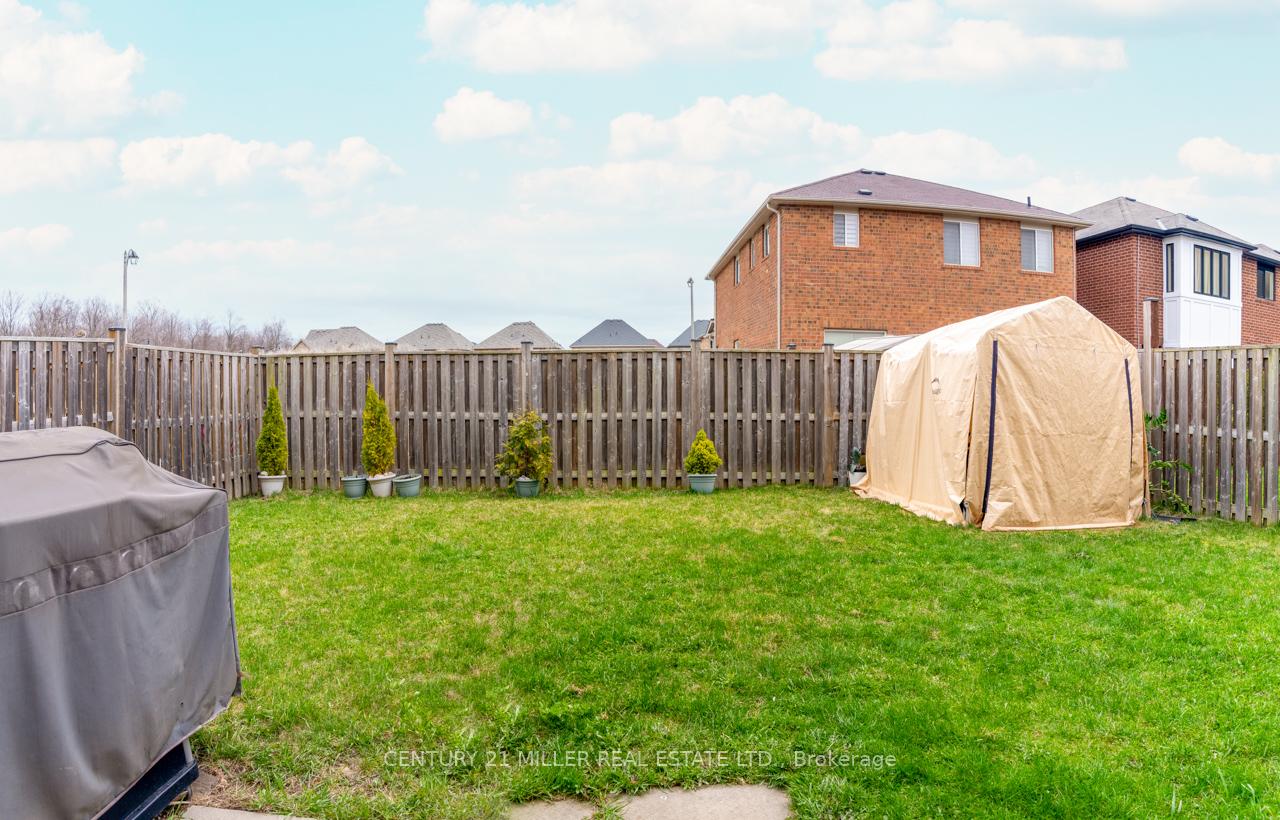 Photo 29 of 19 Owens Road, Brampton, Credit Valley — HOMEH